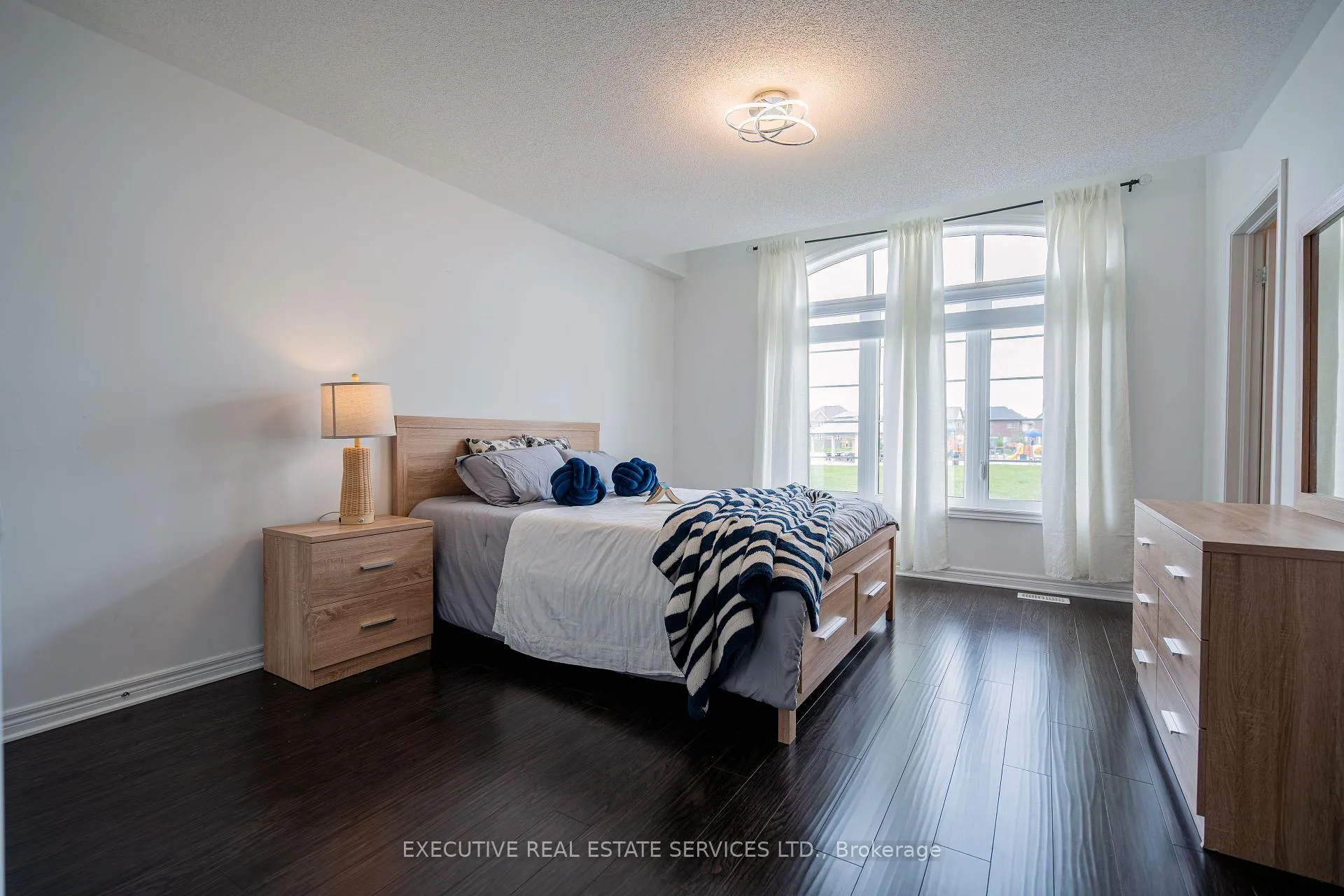 Photo 24 of 255 Buick Boulevard, Brampton, Northwest Brampton — HOMEH