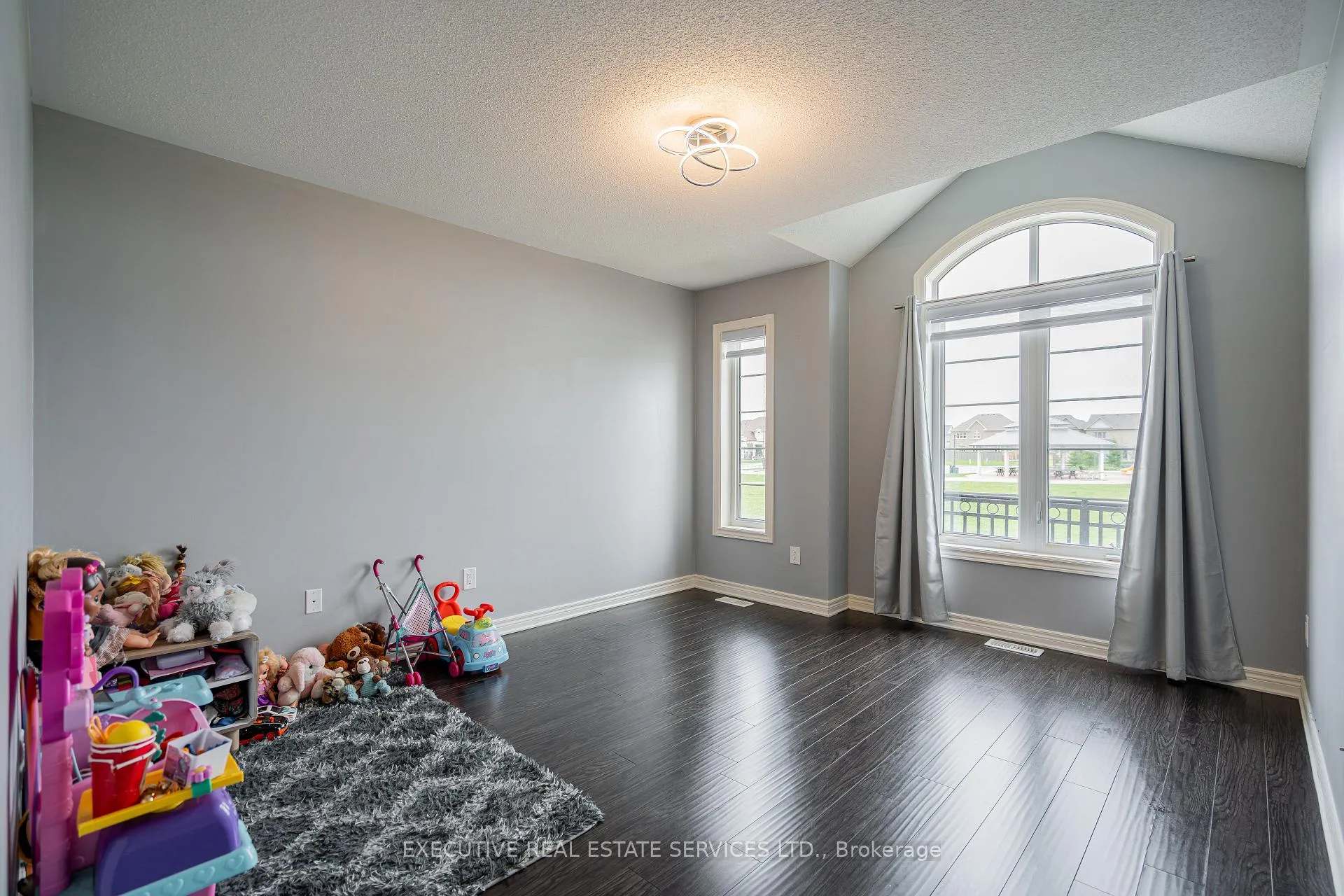 Photo 28 of 255 Buick Boulevard, Brampton, Northwest Brampton — HOMEH