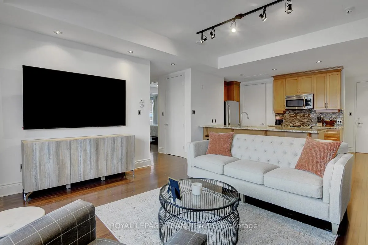 Photo 11 of Unit 302, 330 Loretta Avenue S, Ottawa, West Centre Town — HOMEH