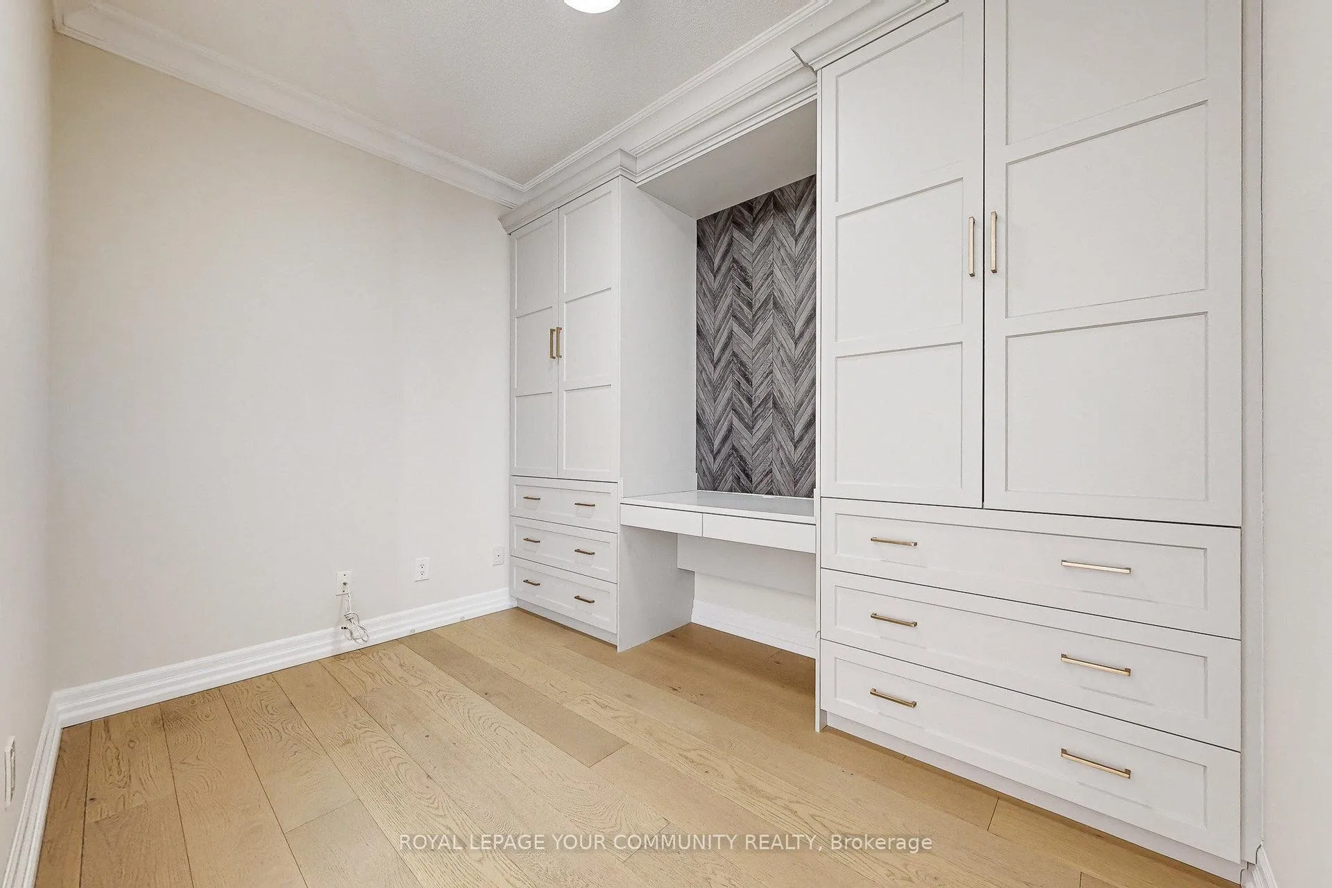 Photo 17 of Unit 403, 180 John West Way, Aurora, Bayview Wellington — HOMEH