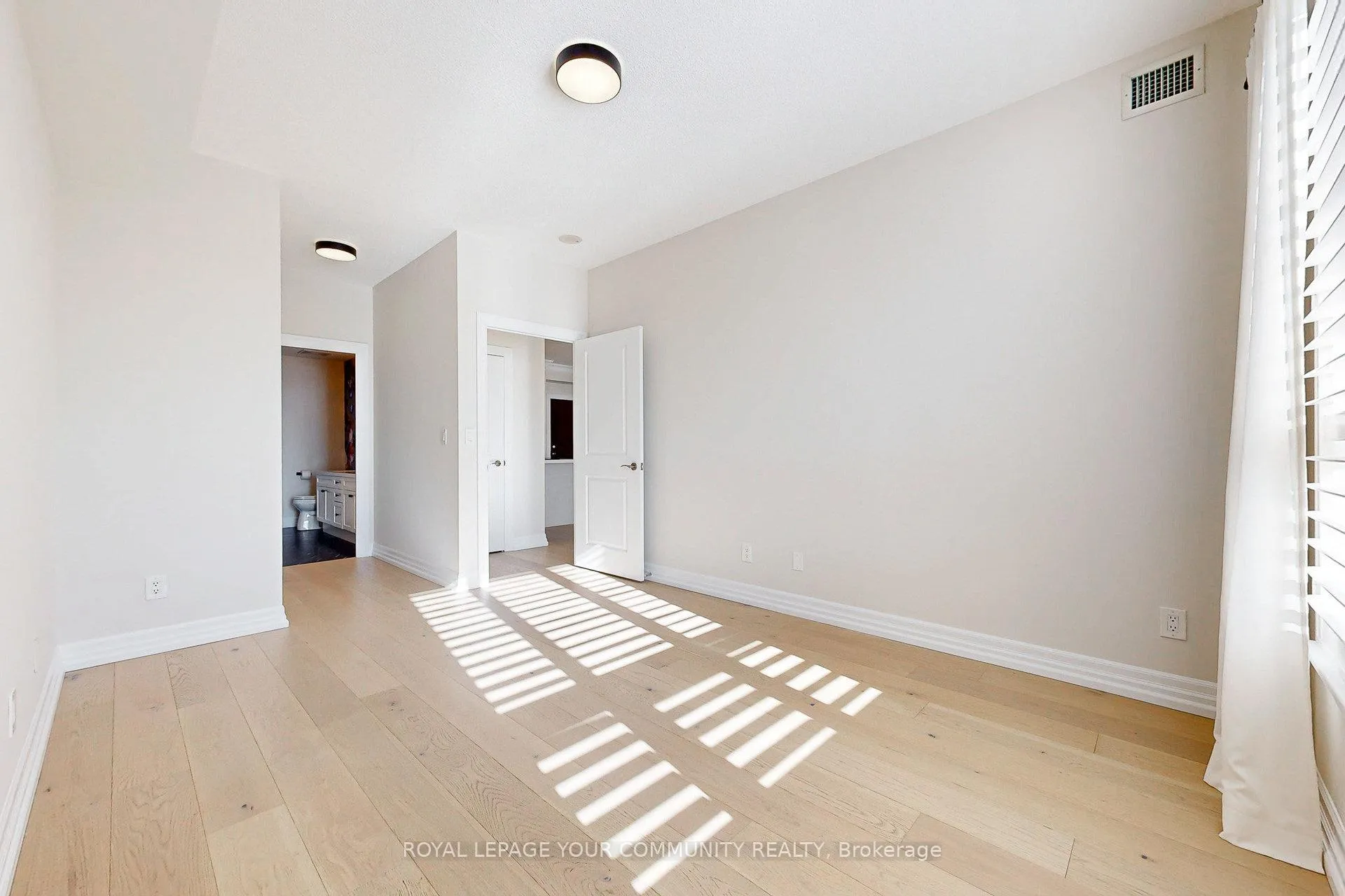 Photo 19 of Unit 403, 180 John West Way, Aurora, Bayview Wellington — HOMEH
