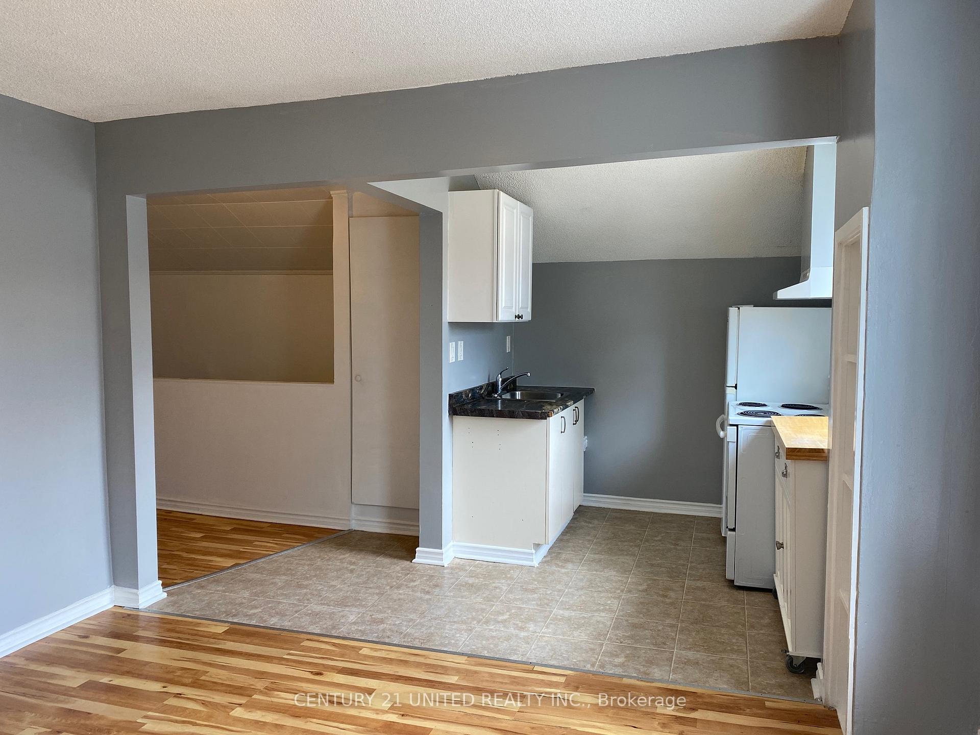 Photo 6 of 35 Evans Street, Belleville, Belleville Ward — HOMEH