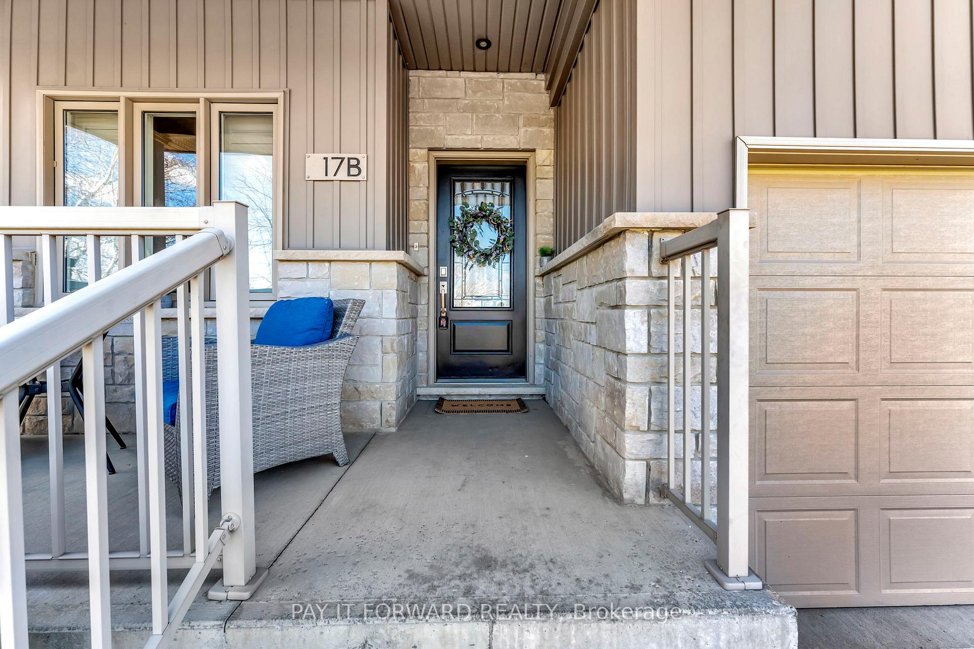 Photo 2 of Unit B, 17 Cedar Street, Brant, Paris — HOMEH