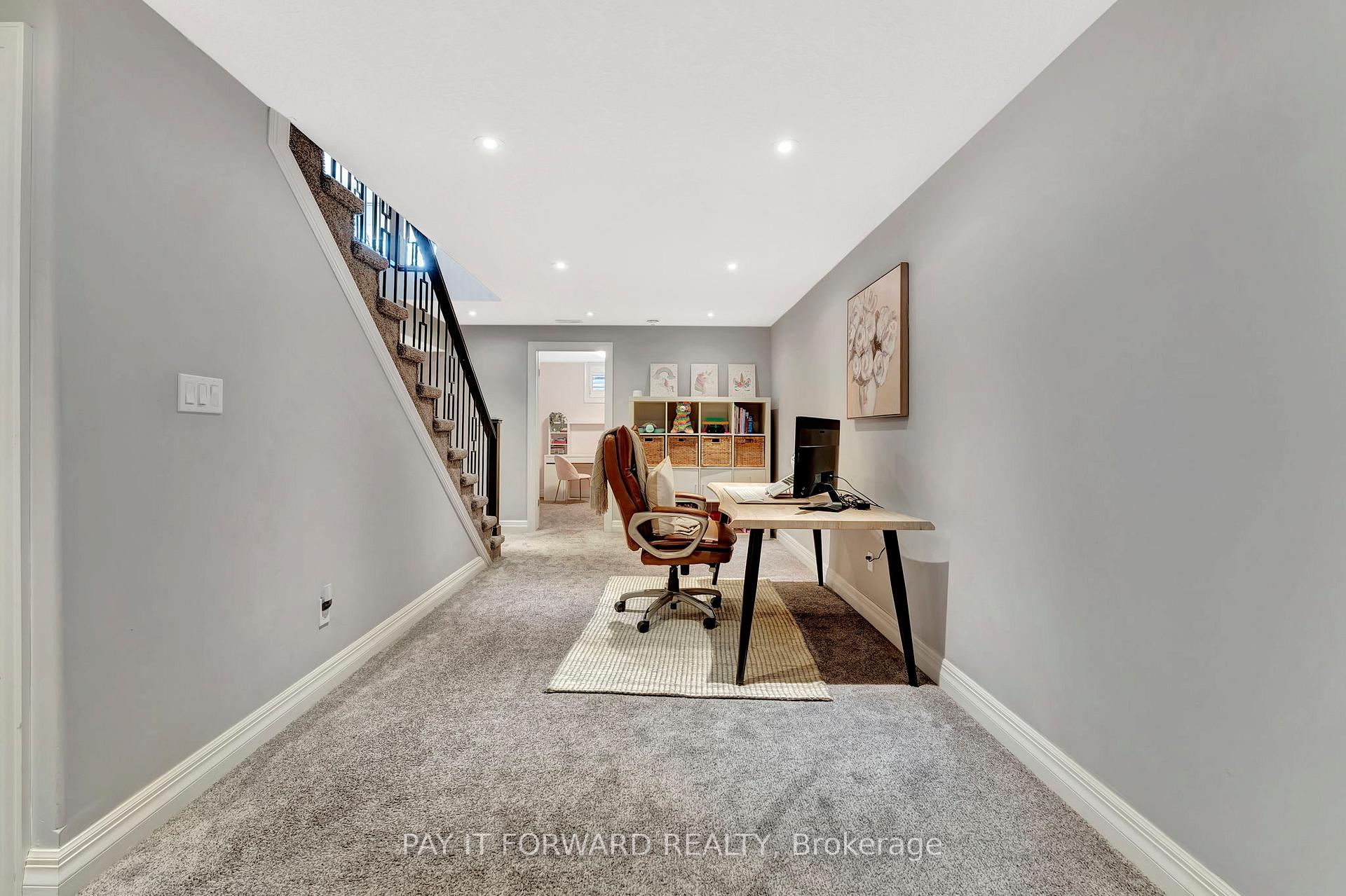 Photo 19 of Unit B, 17 Cedar Street, Brant, Paris — HOMEH