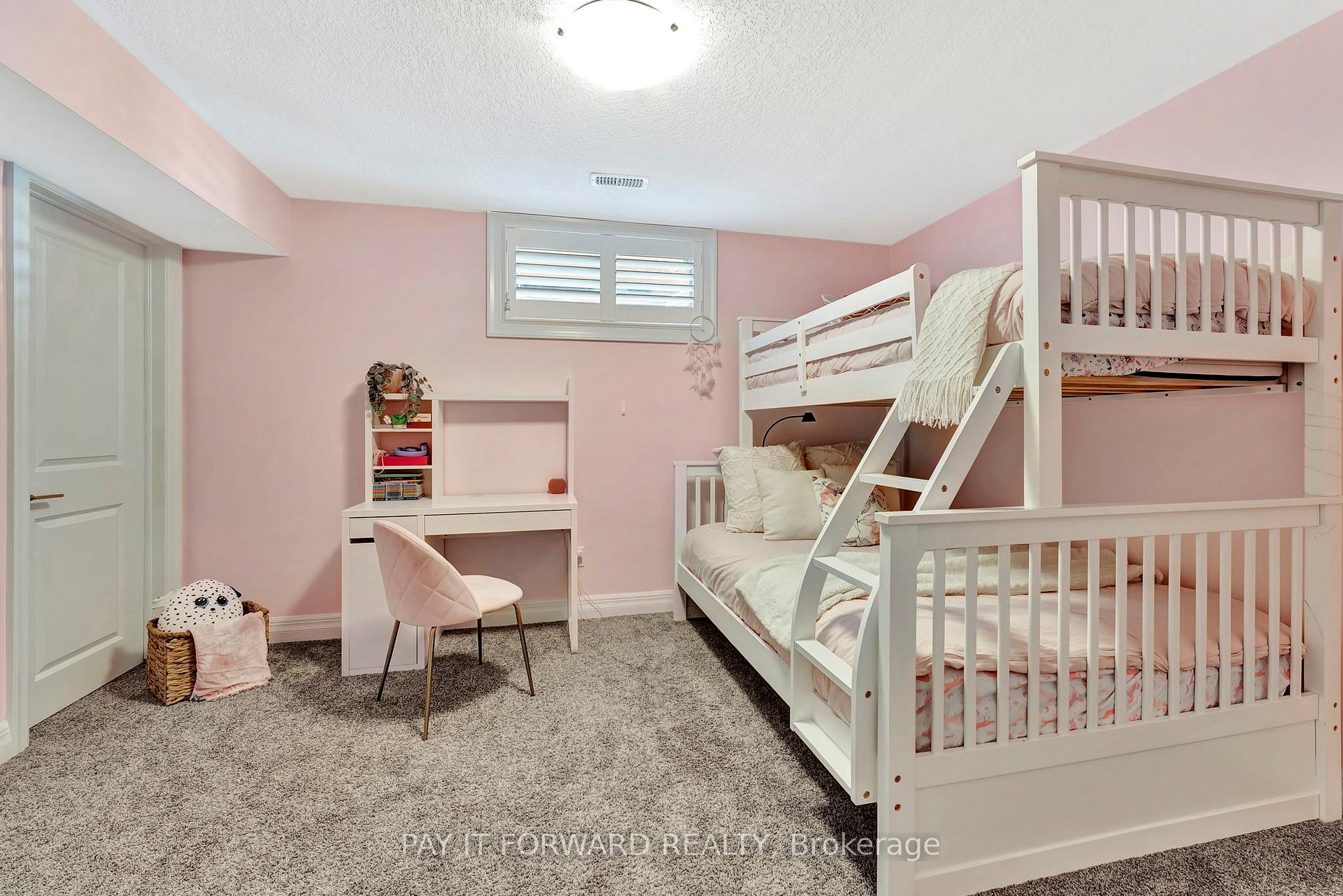 Photo 20 of Unit B, 17 Cedar Street, Brant, Paris — HOMEH