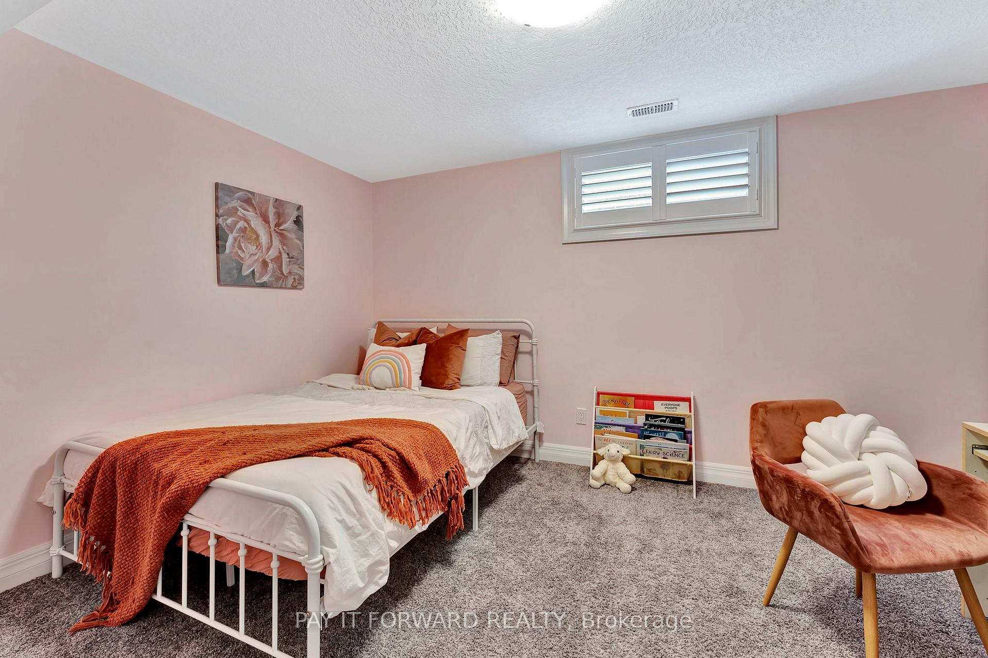 Photo 21 of Unit B, 17 Cedar Street, Brant, Paris — HOMEH