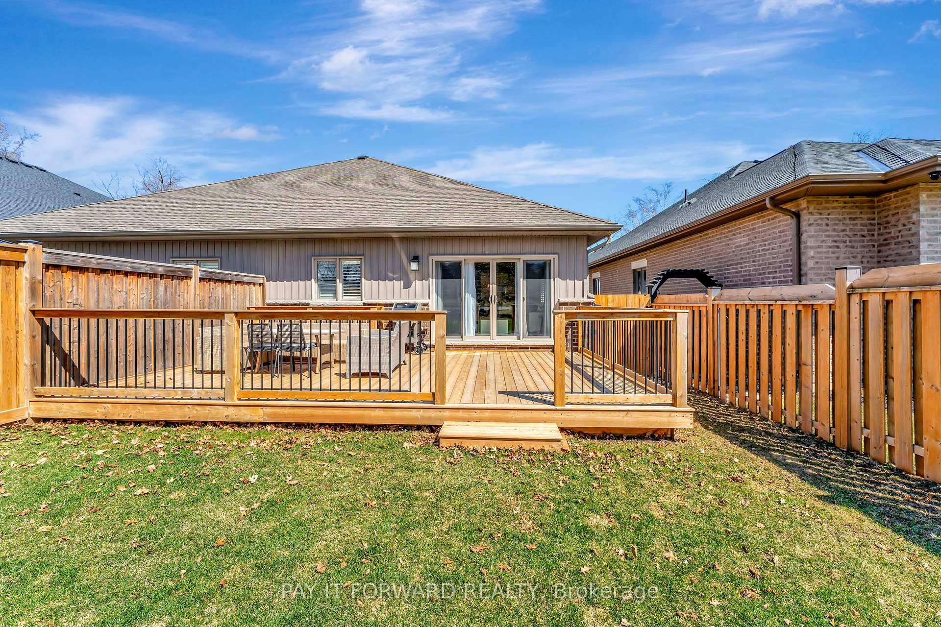 Photo 24 of Unit B, 17 Cedar Street, Brant, Paris — HOMEH