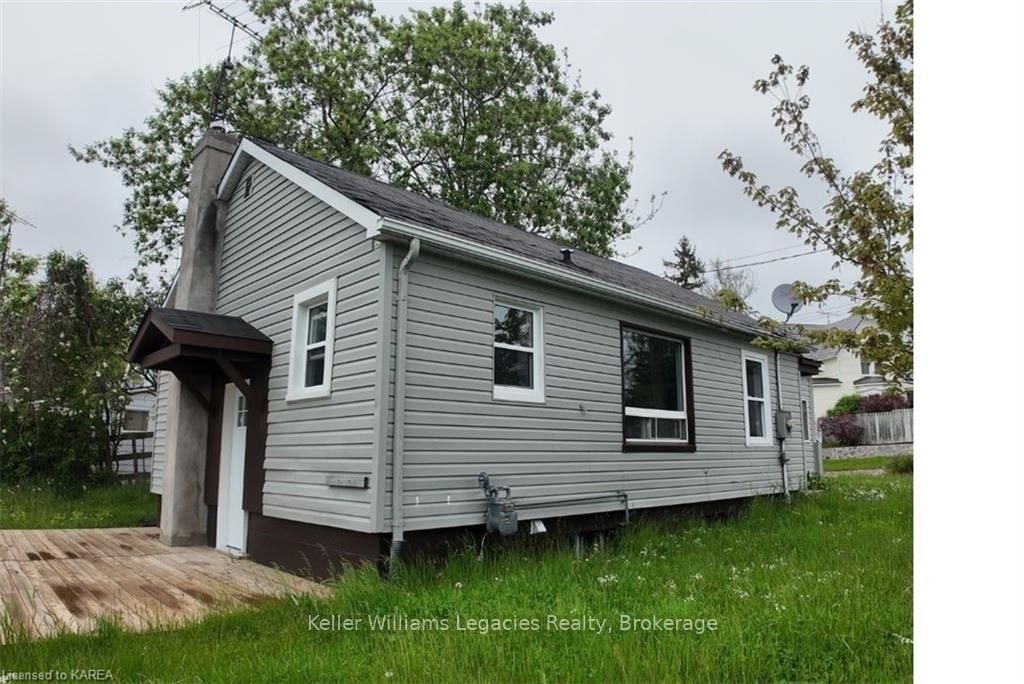 Photo 1 of 27 Toronto Street, Cramahe, Colborne — HOMEH