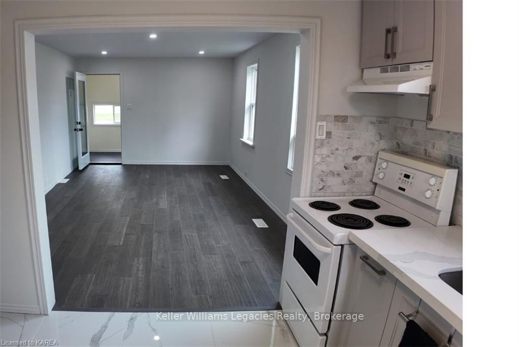 Photo 3 of 27 Toronto Street, Cramahe, Colborne — HOMEH