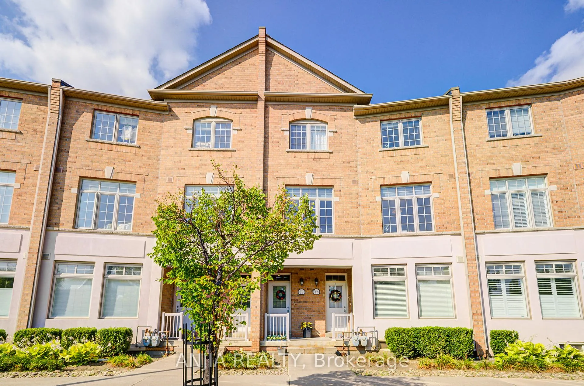 Front of Unit 22, 30 Greensborough Village Circle