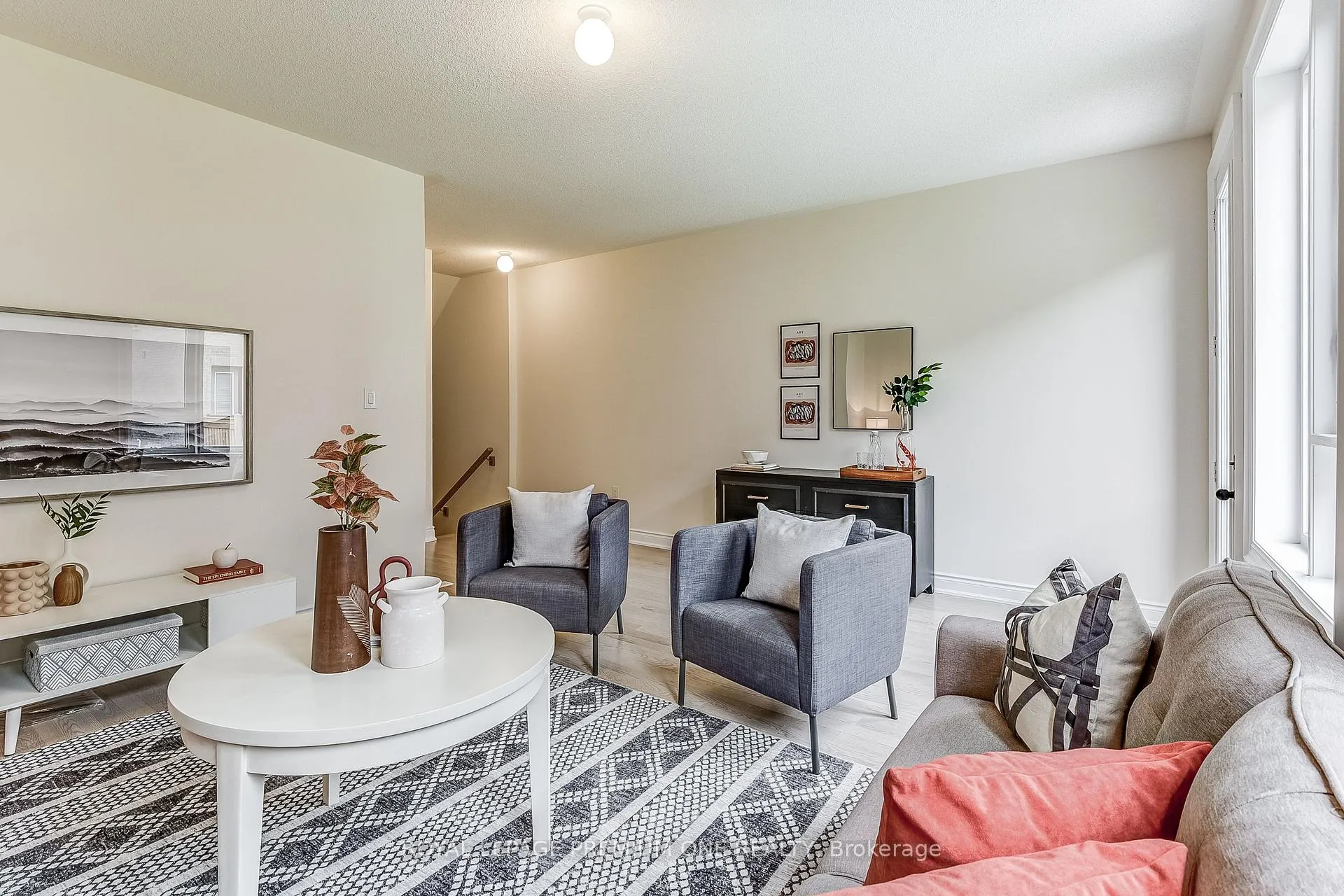Photo 13 of 216 Tennant Circle, Vaughan, Vellore Village — HOMEH