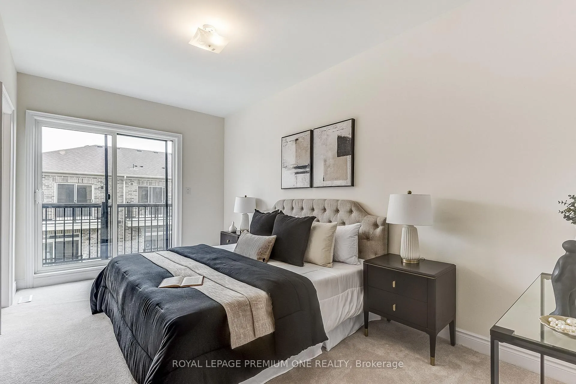 Photo 38 of 216 Tennant Circle, Vaughan, Vellore Village — HOMEH