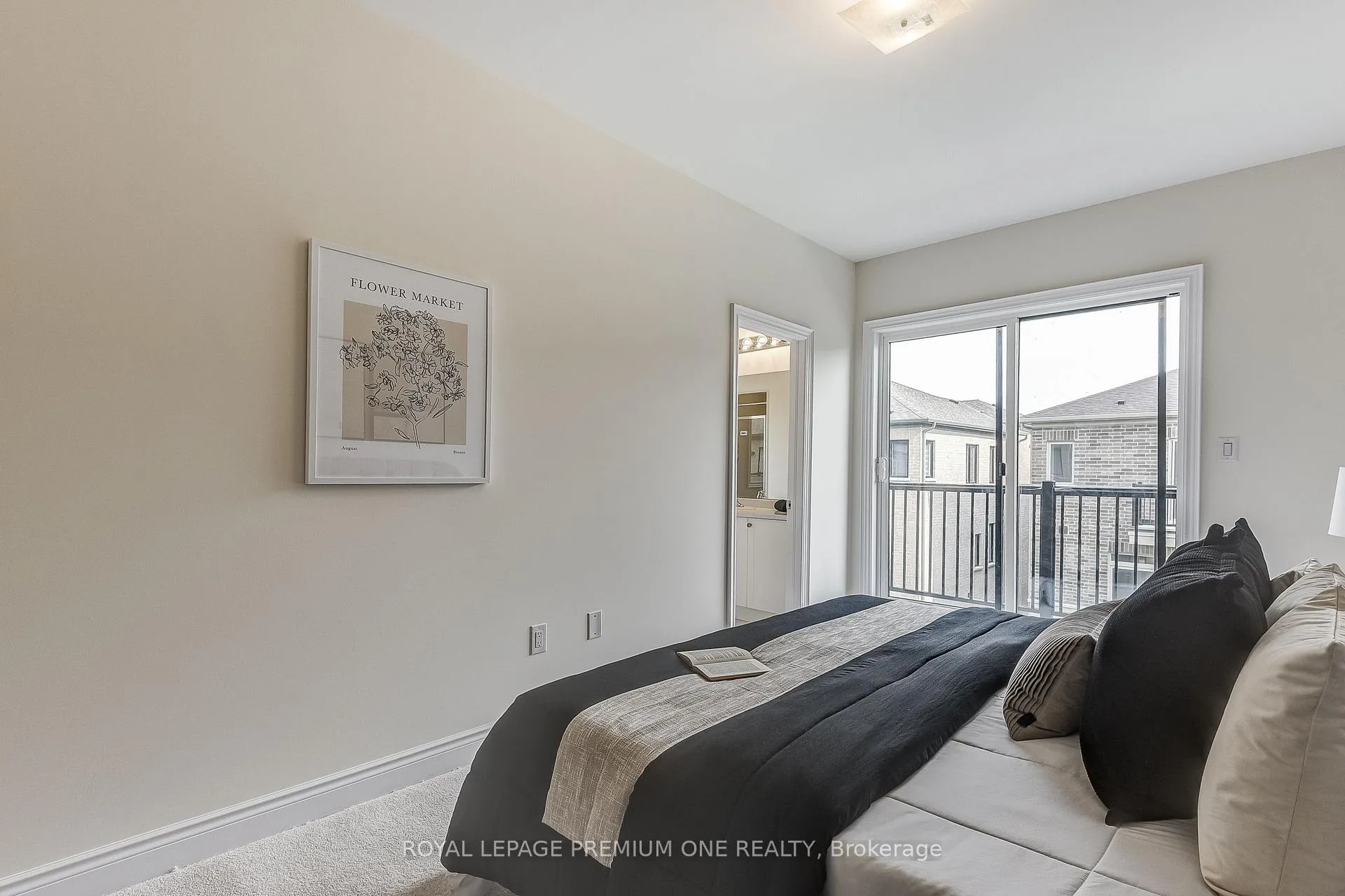 Photo 39 of 216 Tennant Circle, Vaughan, Vellore Village — HOMEH