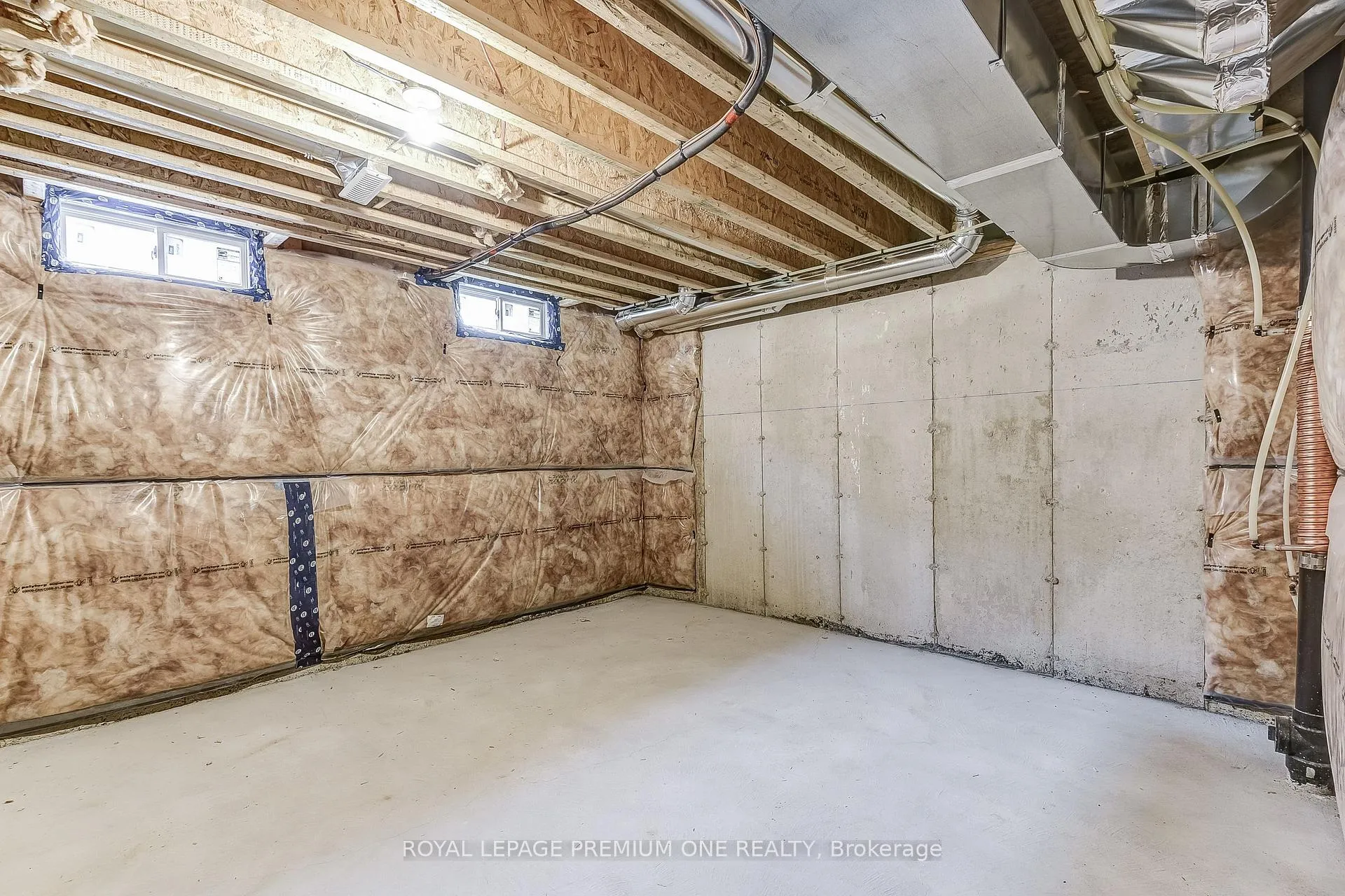 Photo 47 of 216 Tennant Circle, Vaughan, Vellore Village — HOMEH