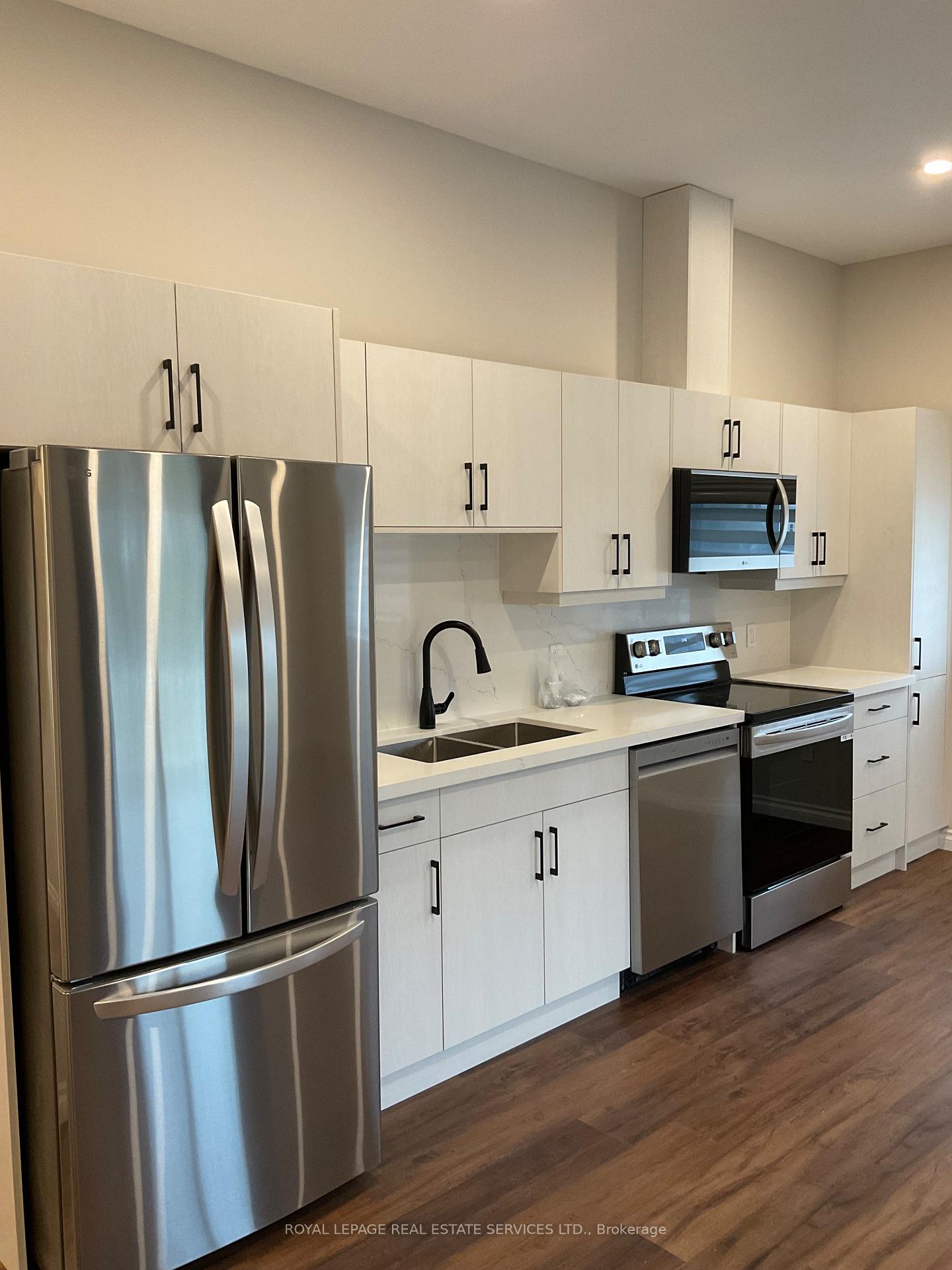 Photo 2 of 936 Hazel Street, Burlington, Freeman — HOMEH