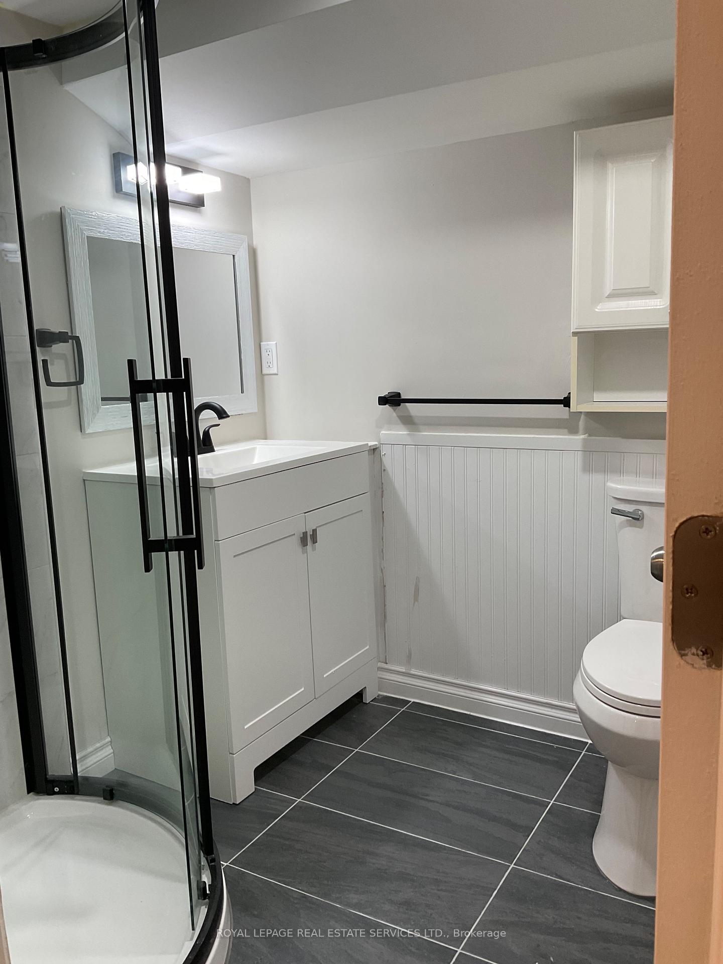 Photo 11 of 936 Hazel Street, Burlington, Freeman — HOMEH