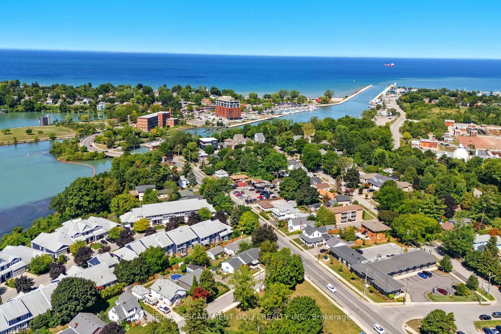 Photo 1 of 2 Avalon Place, St. Catharines, Port Dalhousie — HOMEH