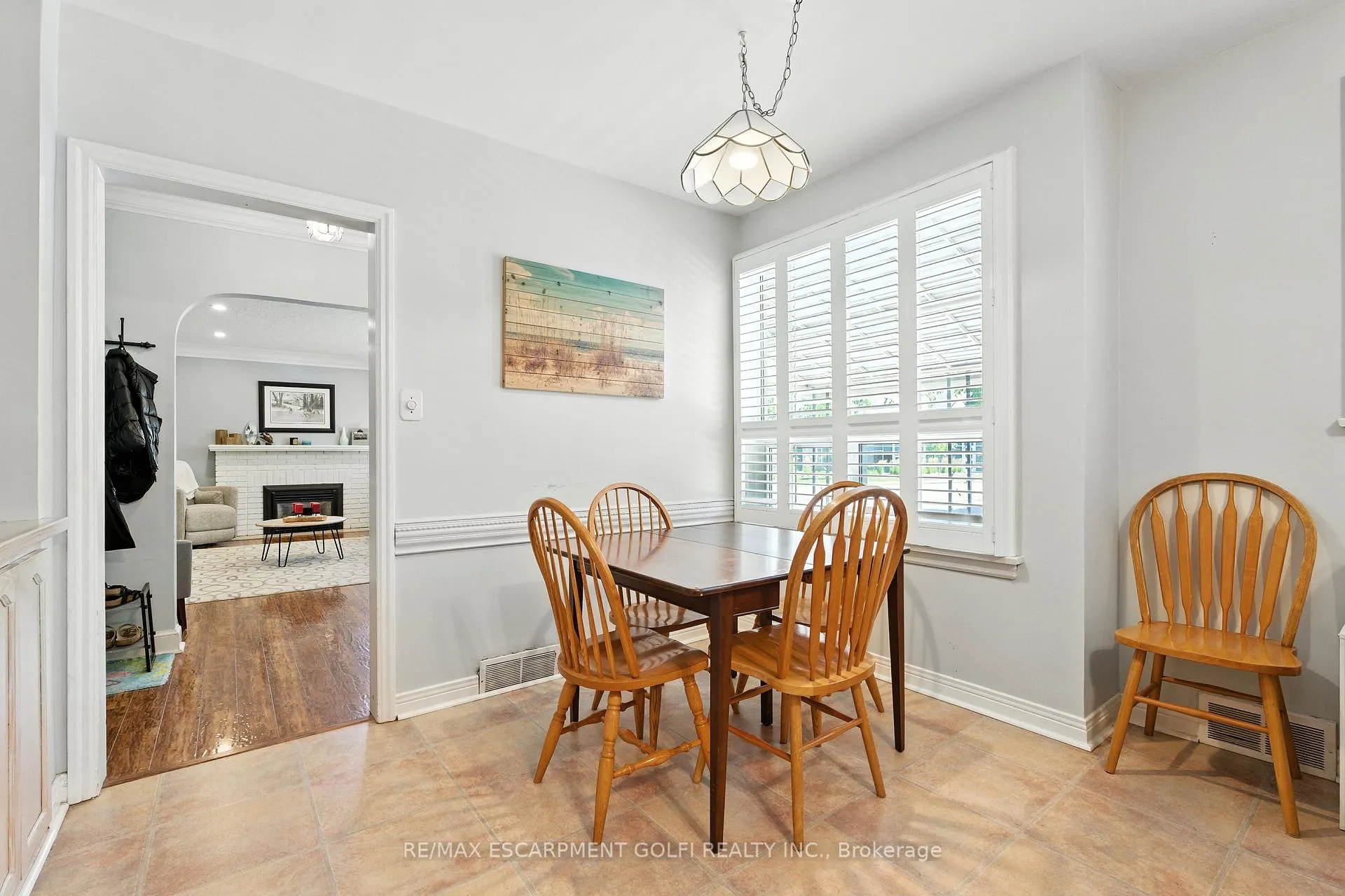 Photo 8 of 2 Avalon Place, St. Catharines, Port Dalhousie — HOMEH