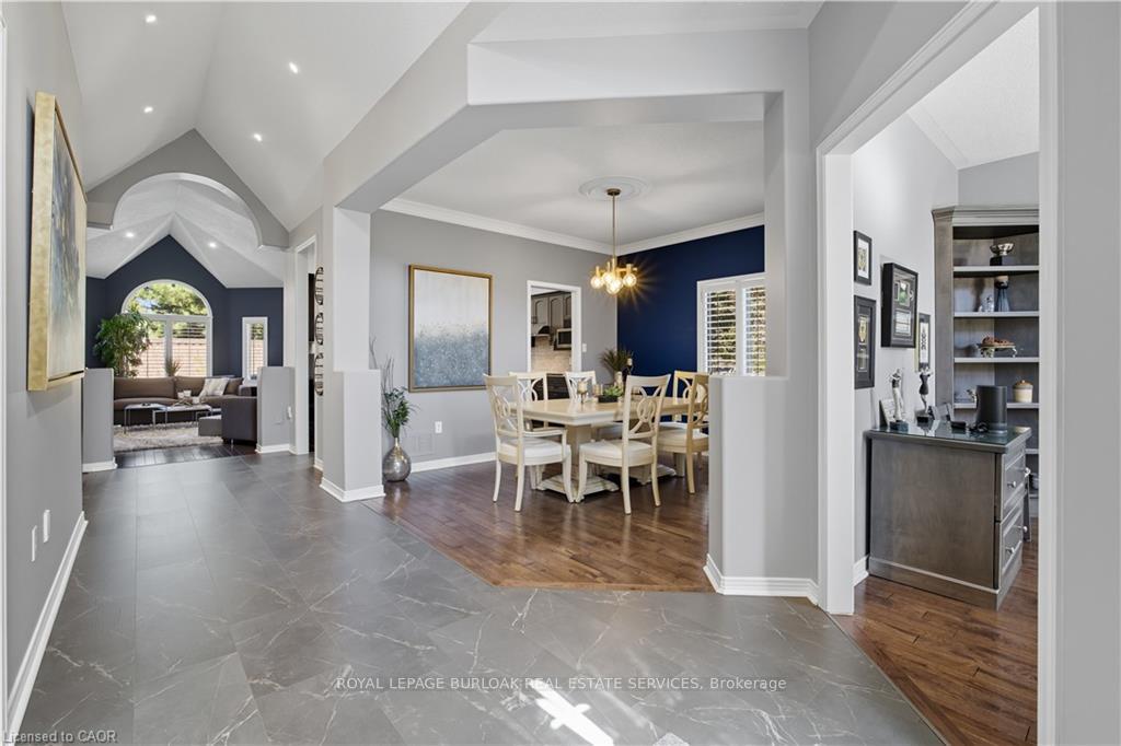 Photo 4 of 4334 Millcroft Park Drive, Burlington, Rose — HOMEH