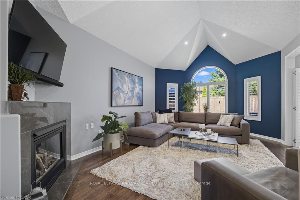 Photo 5 of 4334 Millcroft Park Drive, Burlington, Rose — HOMEH
