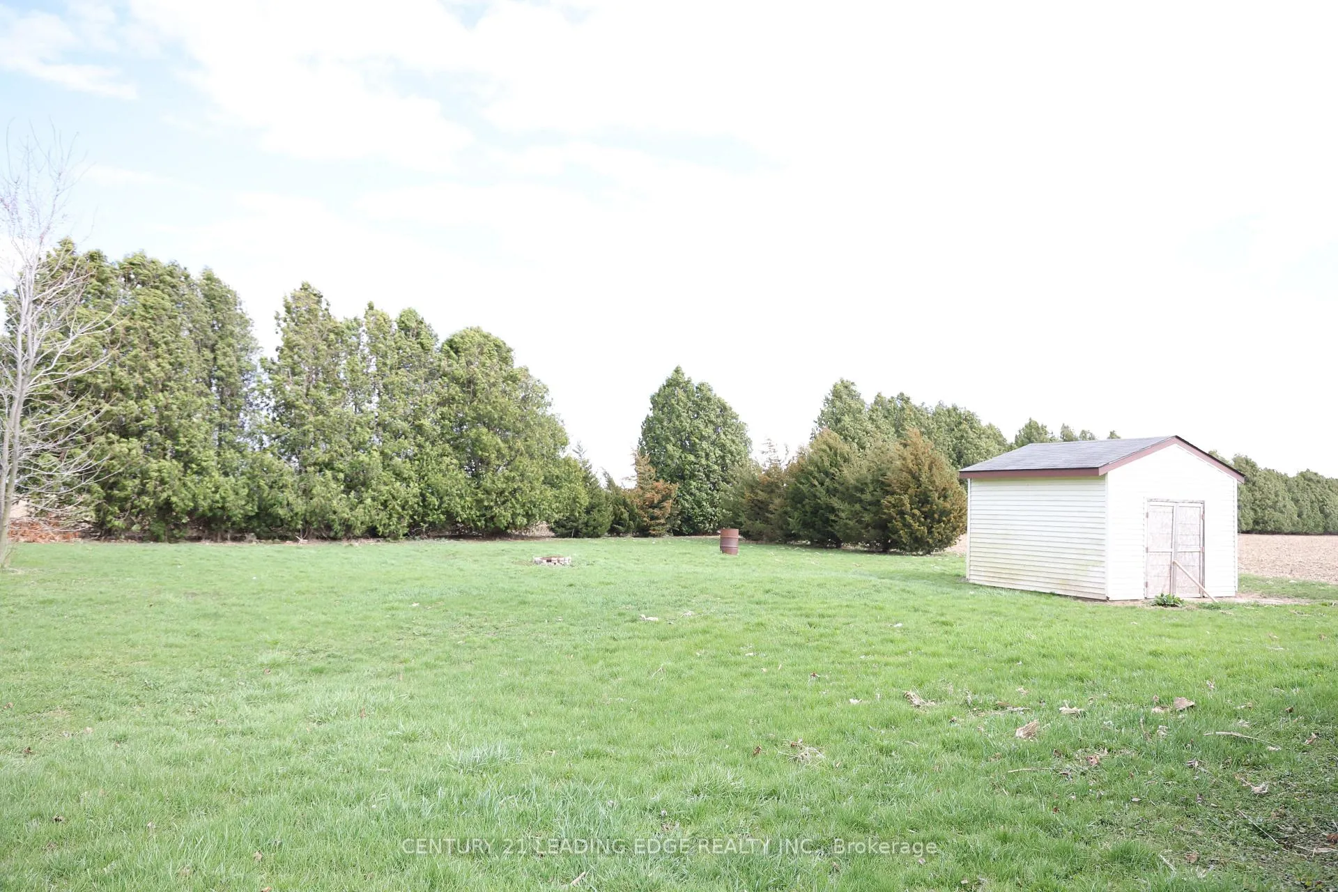 Photo 2 of 29133 Centre Side Road, Chatham-Kent, Dresden — HOMEH