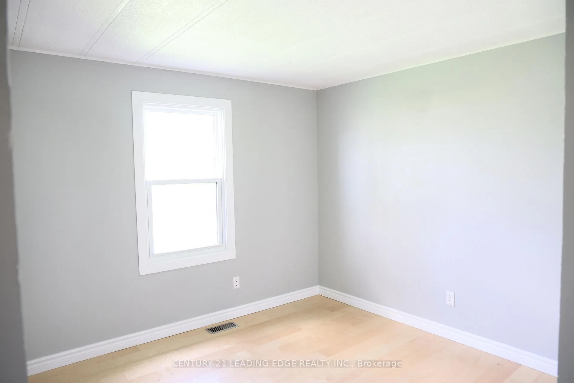 Photo 7 of 29133 Centre Side Road, Chatham-Kent, Dresden — HOMEH