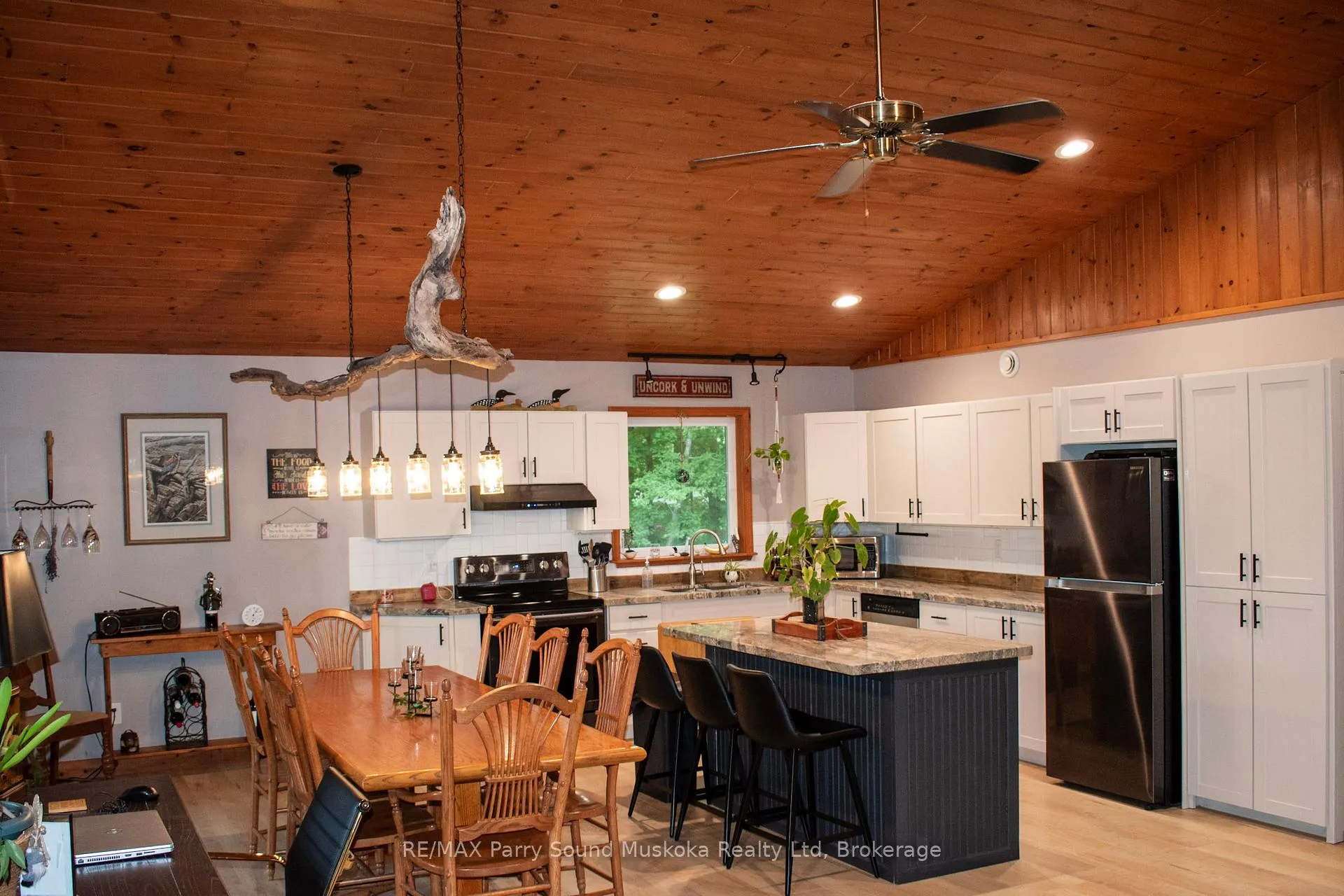 Photo 8 of 45 Peninsula Shores Road, McDougall — HOMEH