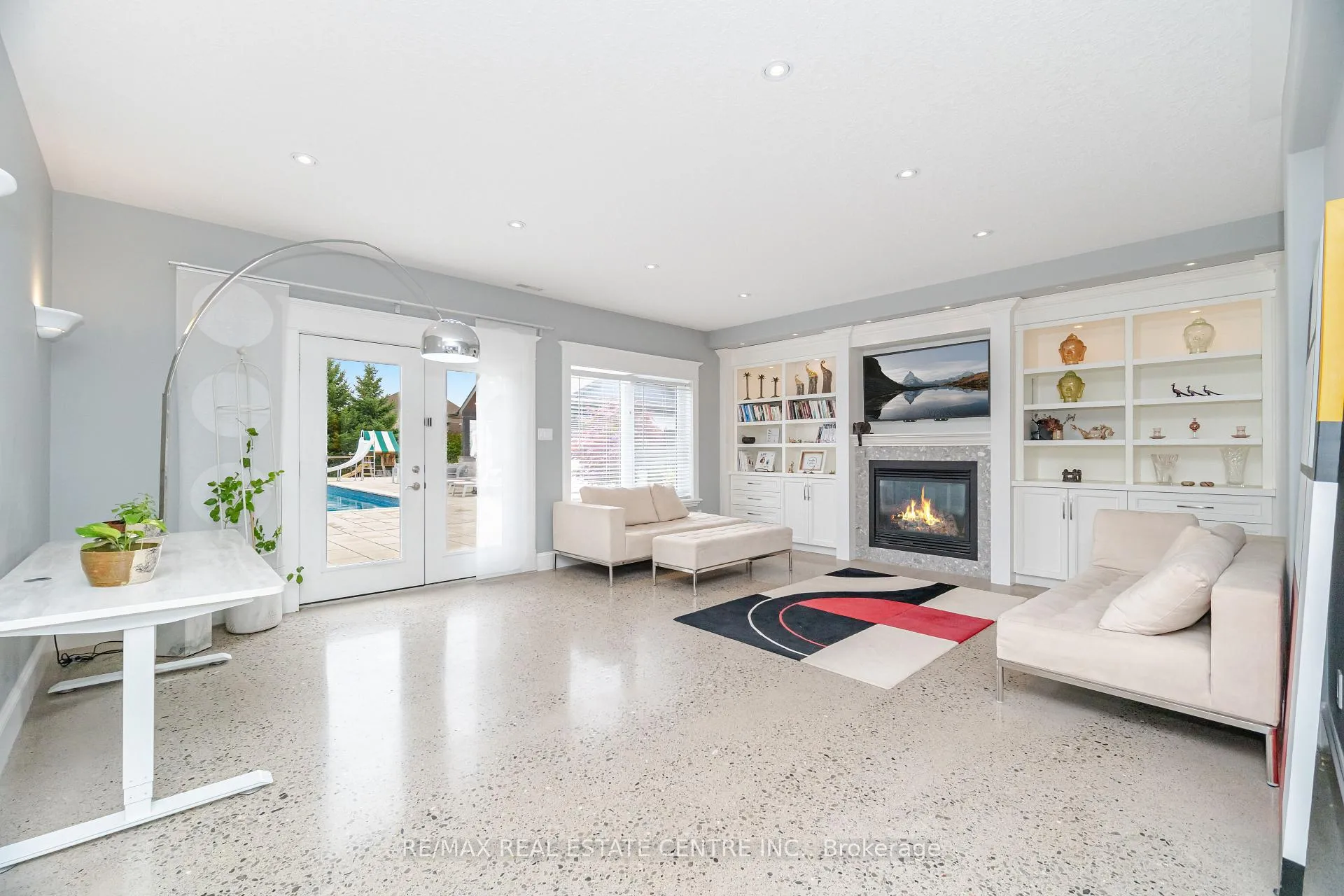 Photo 19 of 86 Canters Close, Kitchener — HOMEH