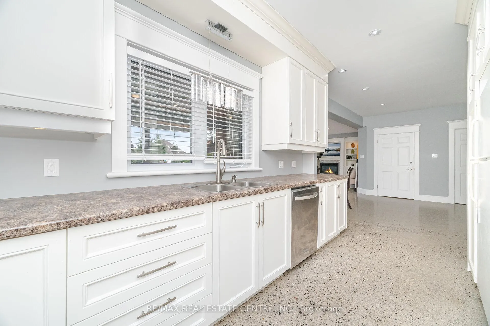 Photo 35 of 86 Canters Close, Kitchener — HOMEH