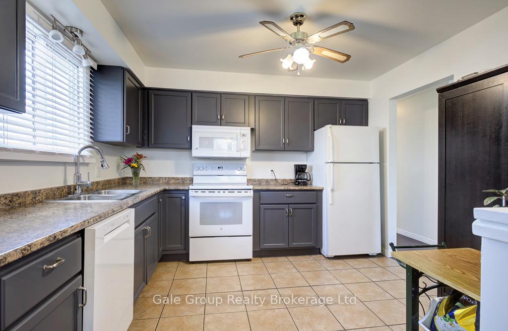 Photo 9 of 128 Sympatica Crescent, Brant, Brantford Twp — HOMEH