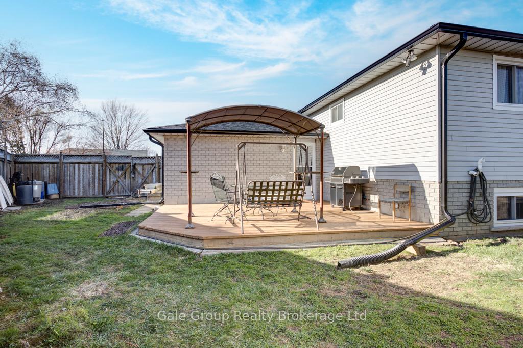 Photo 24 of 128 Sympatica Crescent, Brant, Brantford Twp — HOMEH