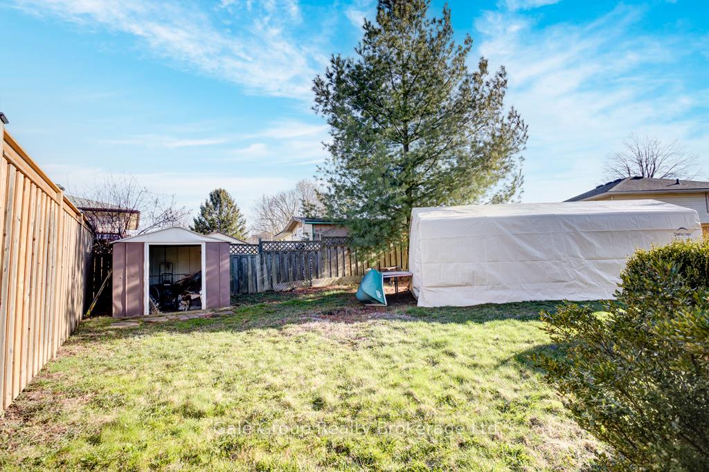 Photo 25 of 128 Sympatica Crescent, Brant, Brantford Twp — HOMEH