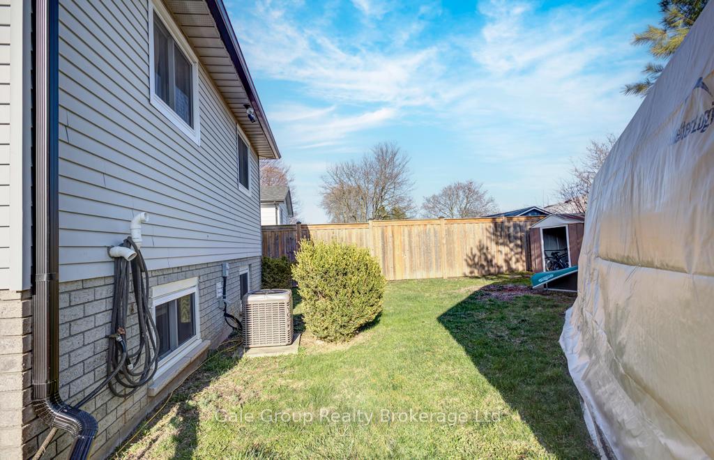 Photo 26 of 128 Sympatica Crescent, Brant, Brantford Twp — HOMEH