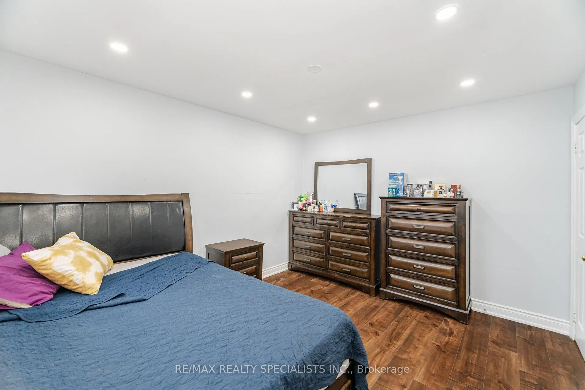 Photo 23 of 32 Newstead Crescent, Brampton, Madoc — HOMEH
