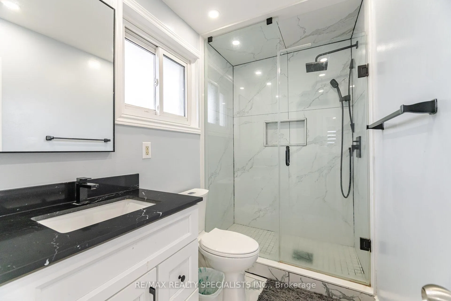Photo 31 of 32 Newstead Crescent, Brampton, Madoc — HOMEH