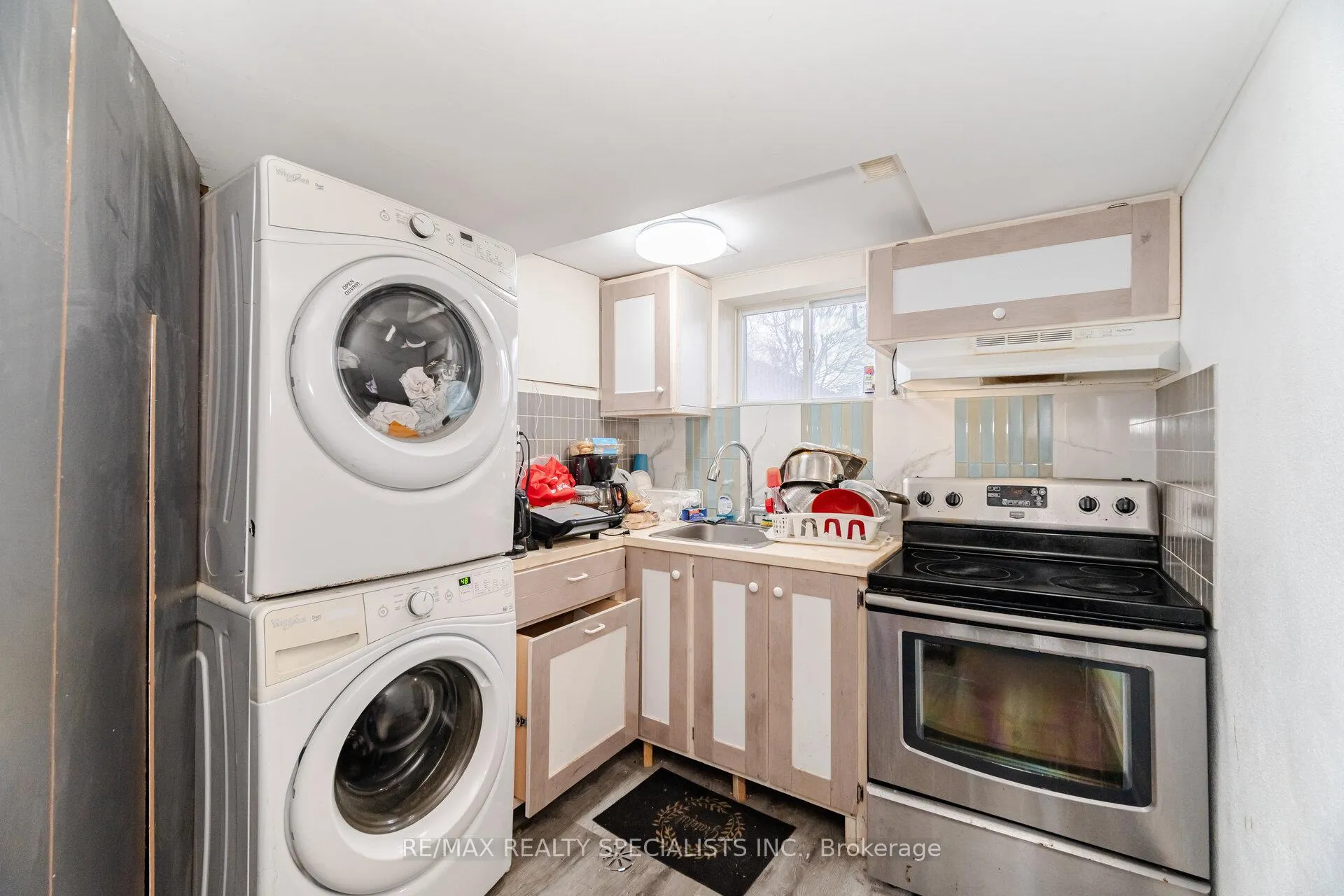 Photo 37 of 32 Newstead Crescent, Brampton, Madoc — HOMEH
