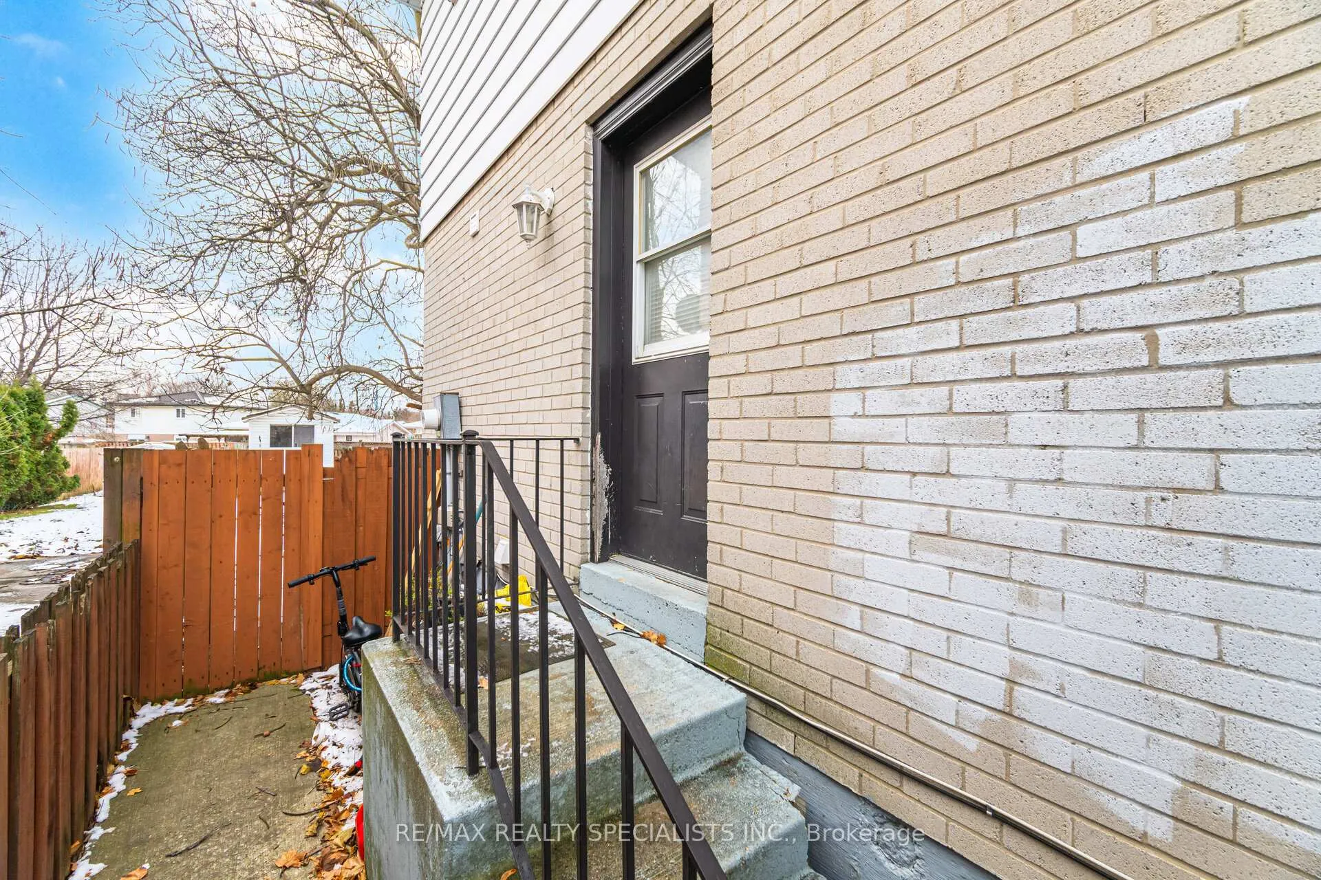 Photo 44 of 32 Newstead Crescent, Brampton, Madoc — HOMEH