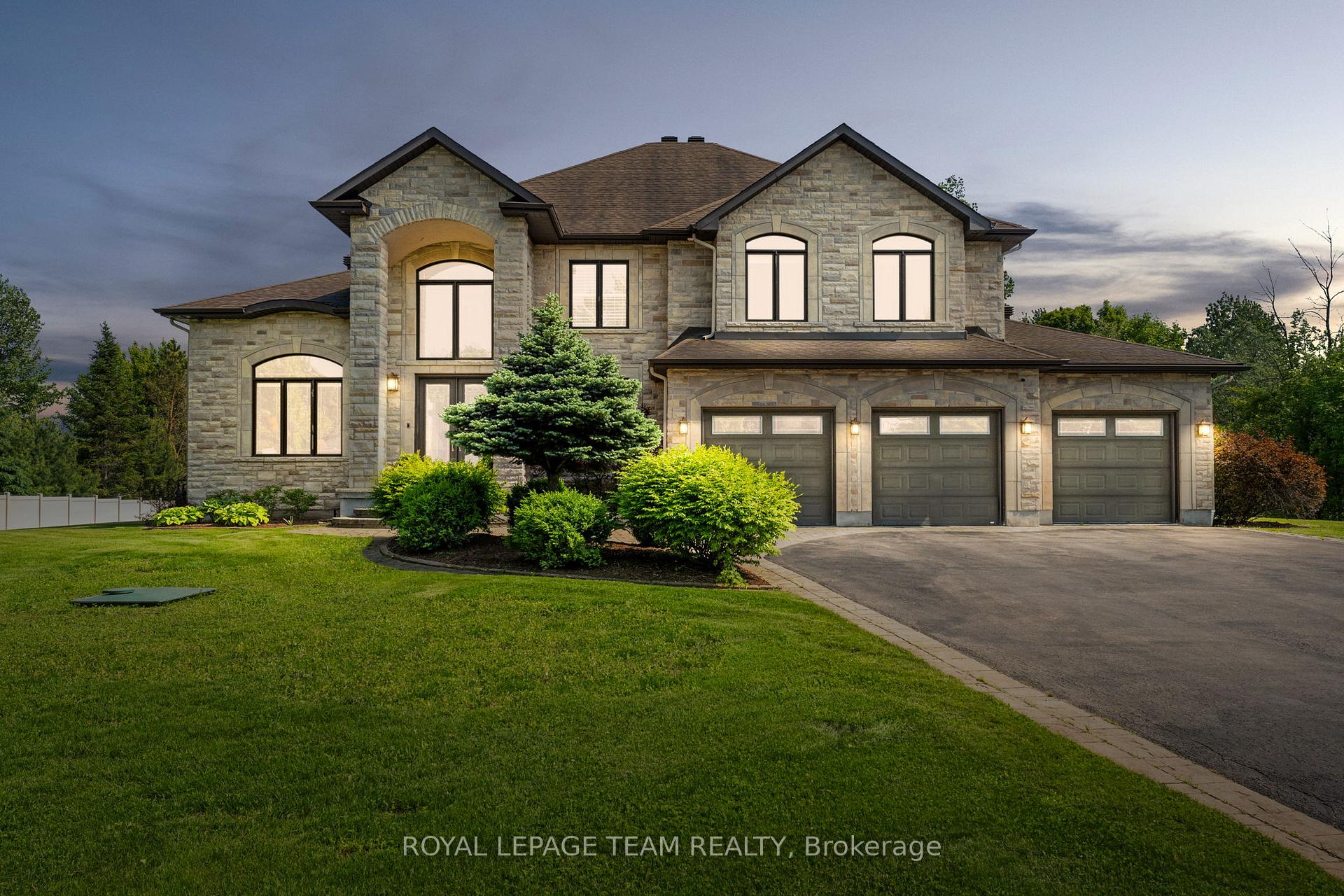 Photo 1 of 6132 Pebblewoods Drive, Ottawa, Greely — HOMEH