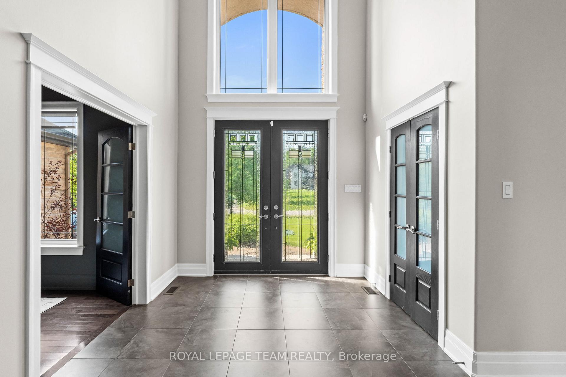 Photo 6 of 6132 Pebblewoods Drive, Ottawa, Greely — HOMEH