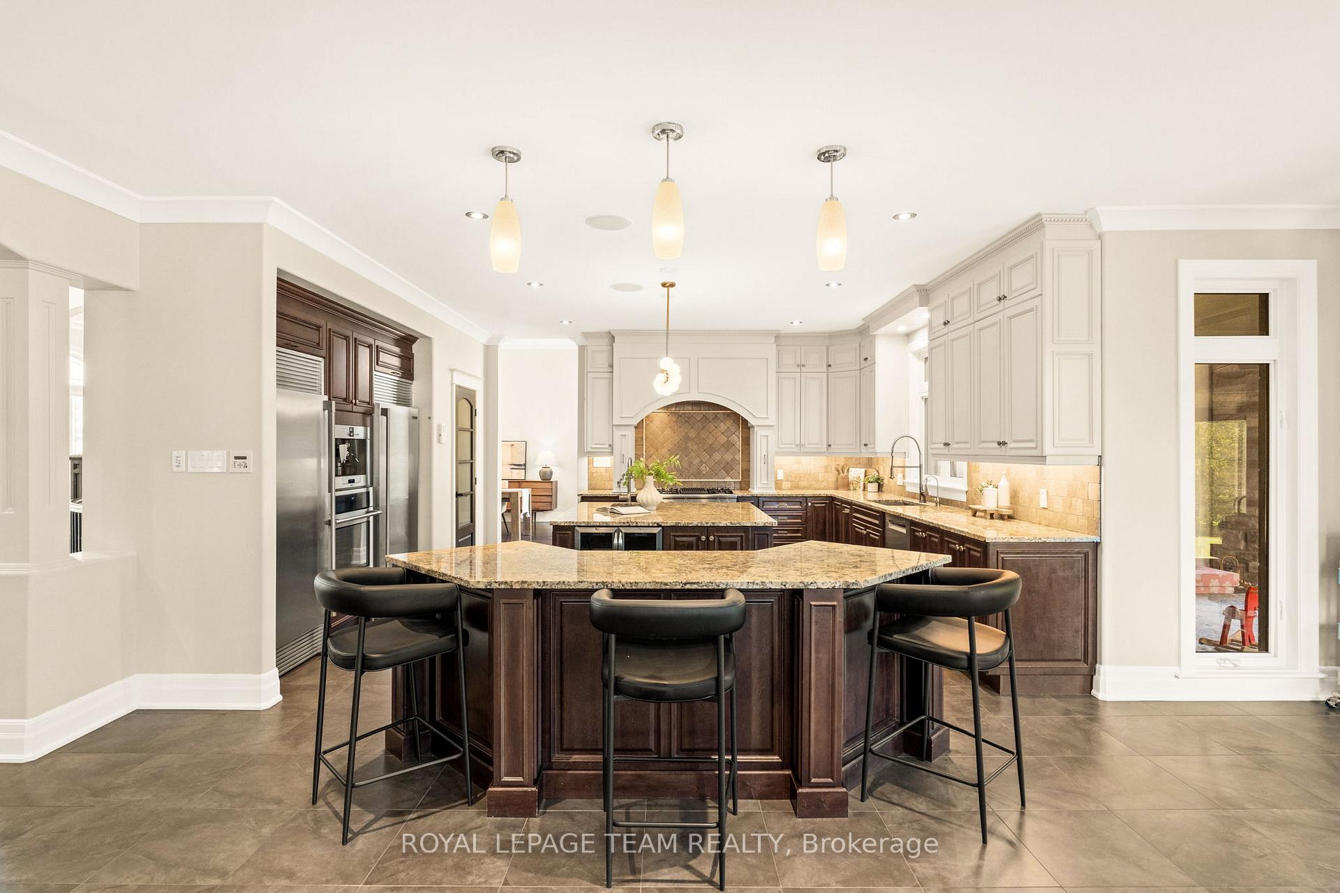 Photo 11 of 6132 Pebblewoods Drive, Ottawa, Greely — HOMEH