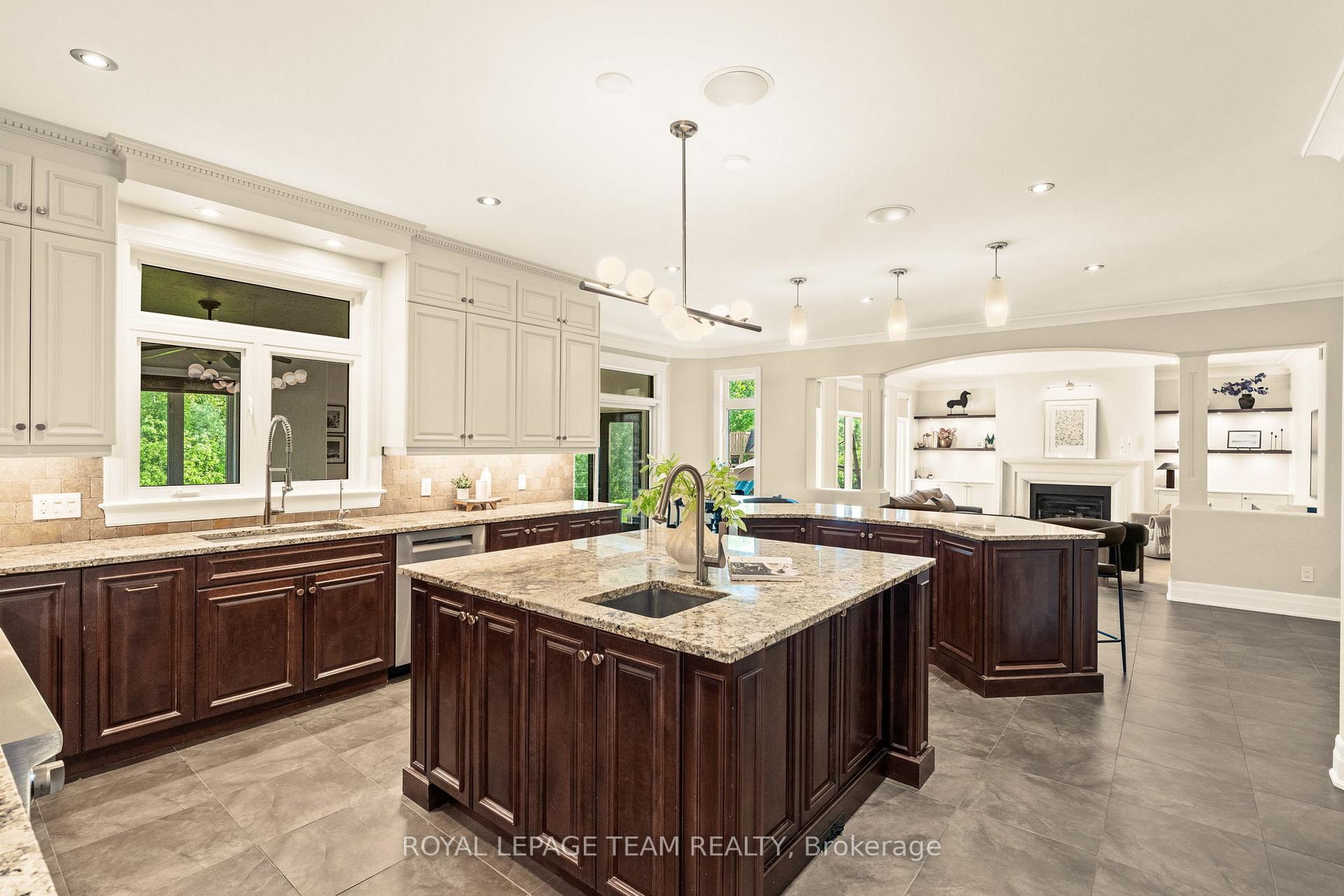 Photo 13 of 6132 Pebblewoods Drive, Ottawa, Greely — HOMEH