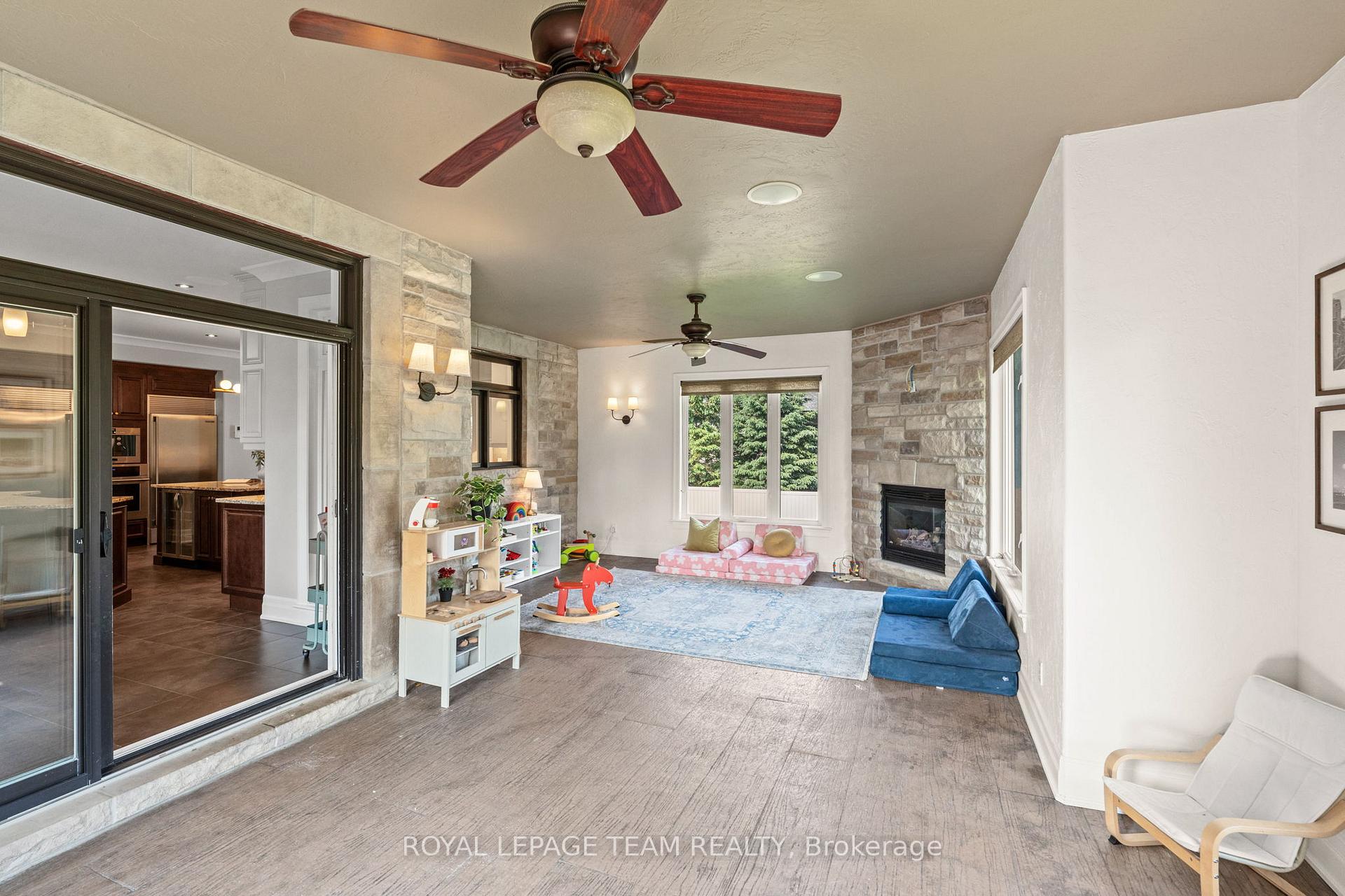 Photo 19 of 6132 Pebblewoods Drive, Ottawa, Greely — HOMEH