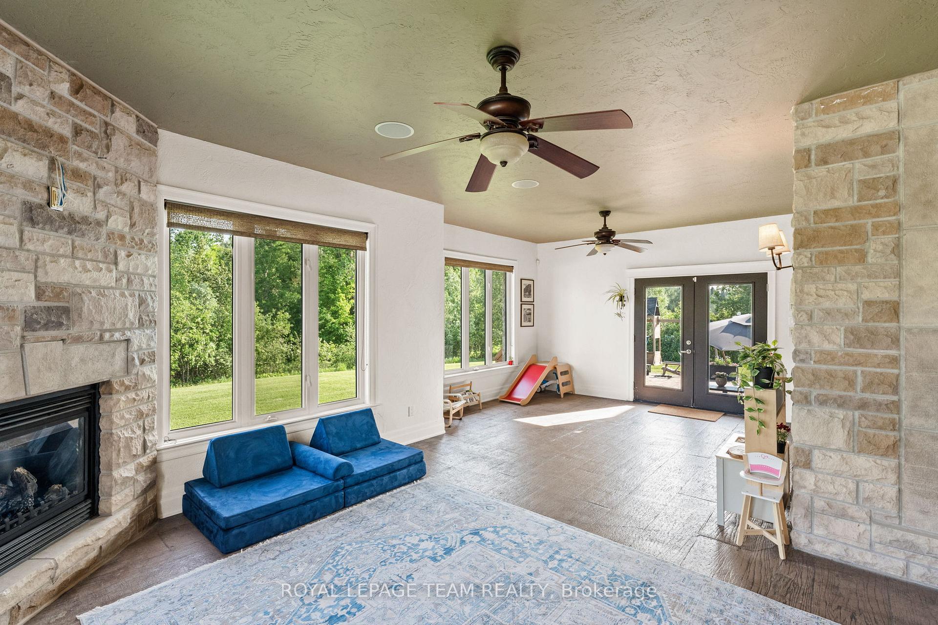 Photo 20 of 6132 Pebblewoods Drive, Ottawa, Greely — HOMEH