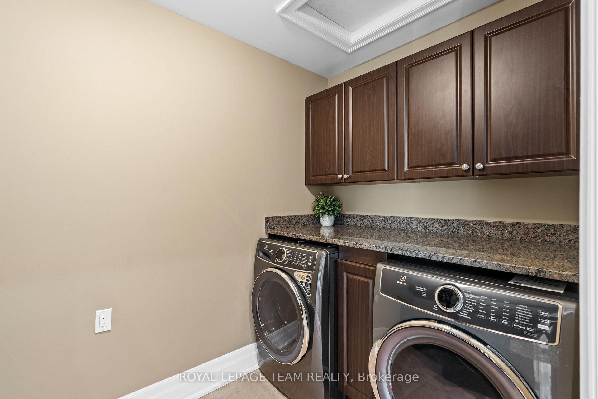 Photo 29 of 6132 Pebblewoods Drive, Ottawa, Greely — HOMEH