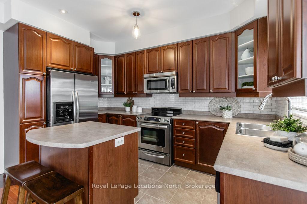 Photo 16 of 55 Mckean Crescent, Collingwood — HOMEH