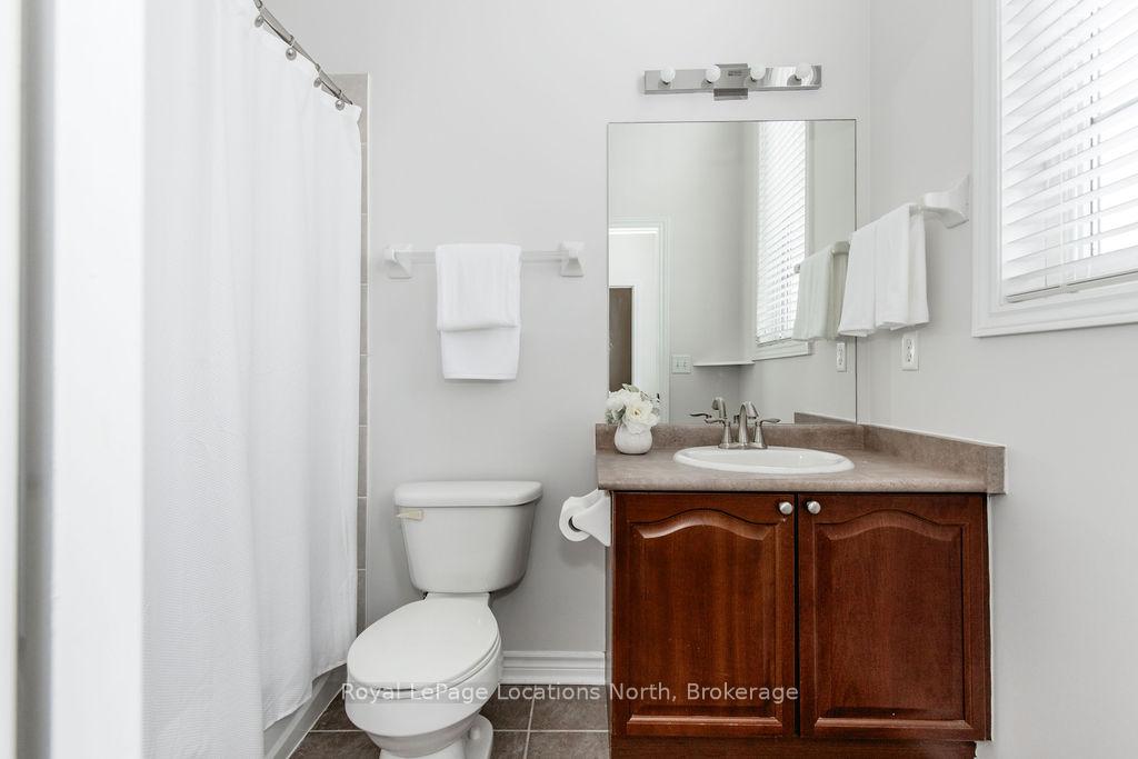 Photo 24 of 55 Mckean Crescent, Collingwood — HOMEH