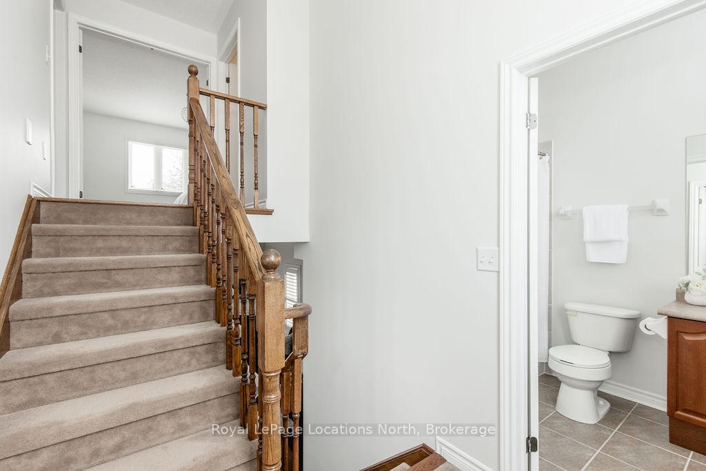 Photo 25 of 55 Mckean Crescent, Collingwood — HOMEH