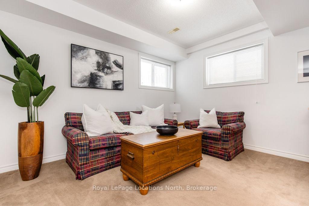 Photo 34 of 55 Mckean Crescent, Collingwood — HOMEH