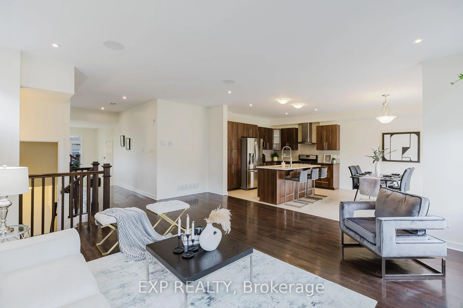 Photo 10 of 301 Brettonwood Ridge, Ottawa, Kanata - Kanata Lakes/Heritage Hills — HOMEH
