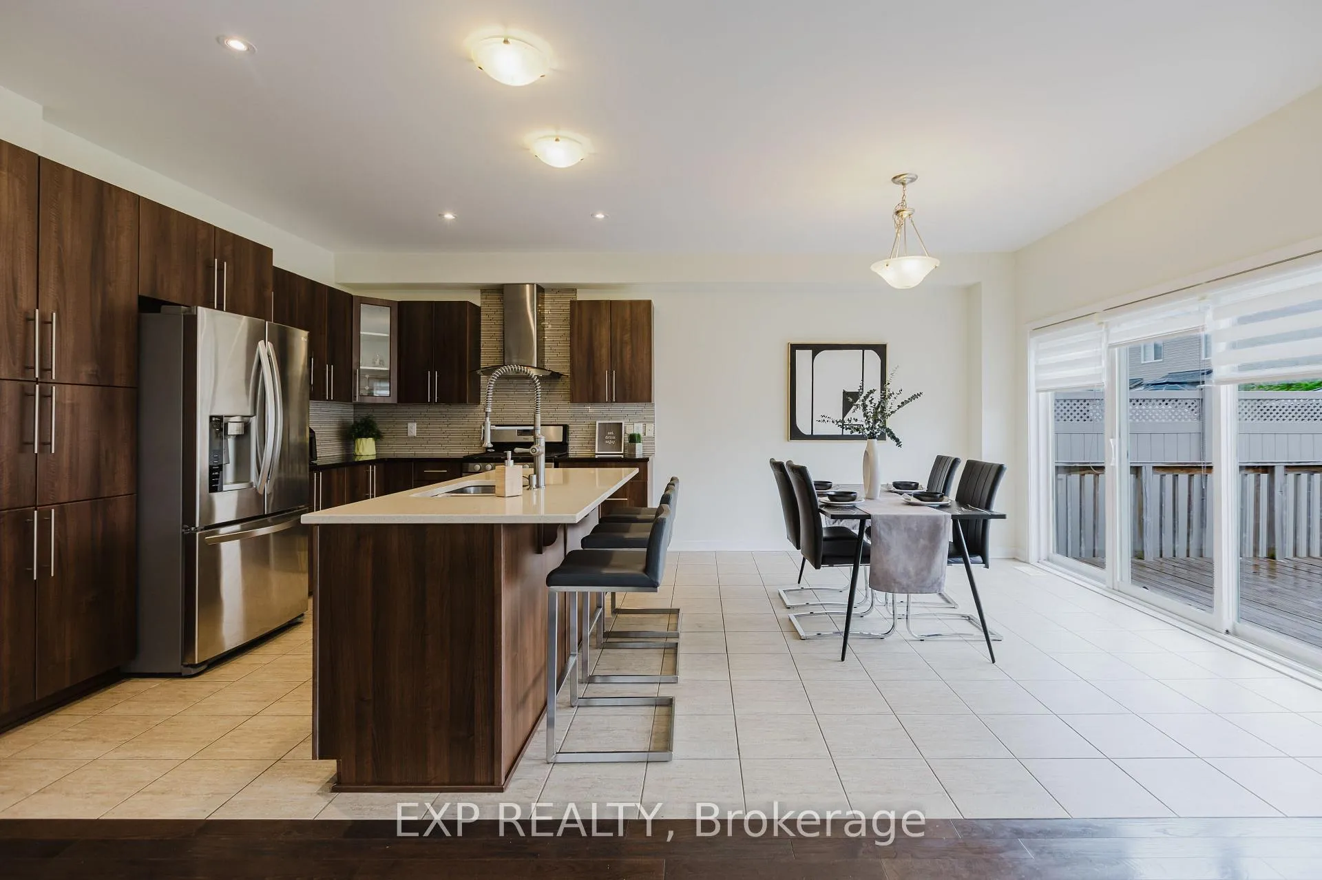 Photo 11 of 301 Brettonwood Ridge, Ottawa, Kanata - Kanata Lakes/Heritage Hills — HOMEH